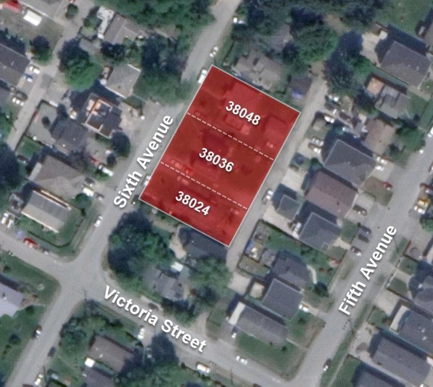38024 SIXTH AVENUE — photo 1