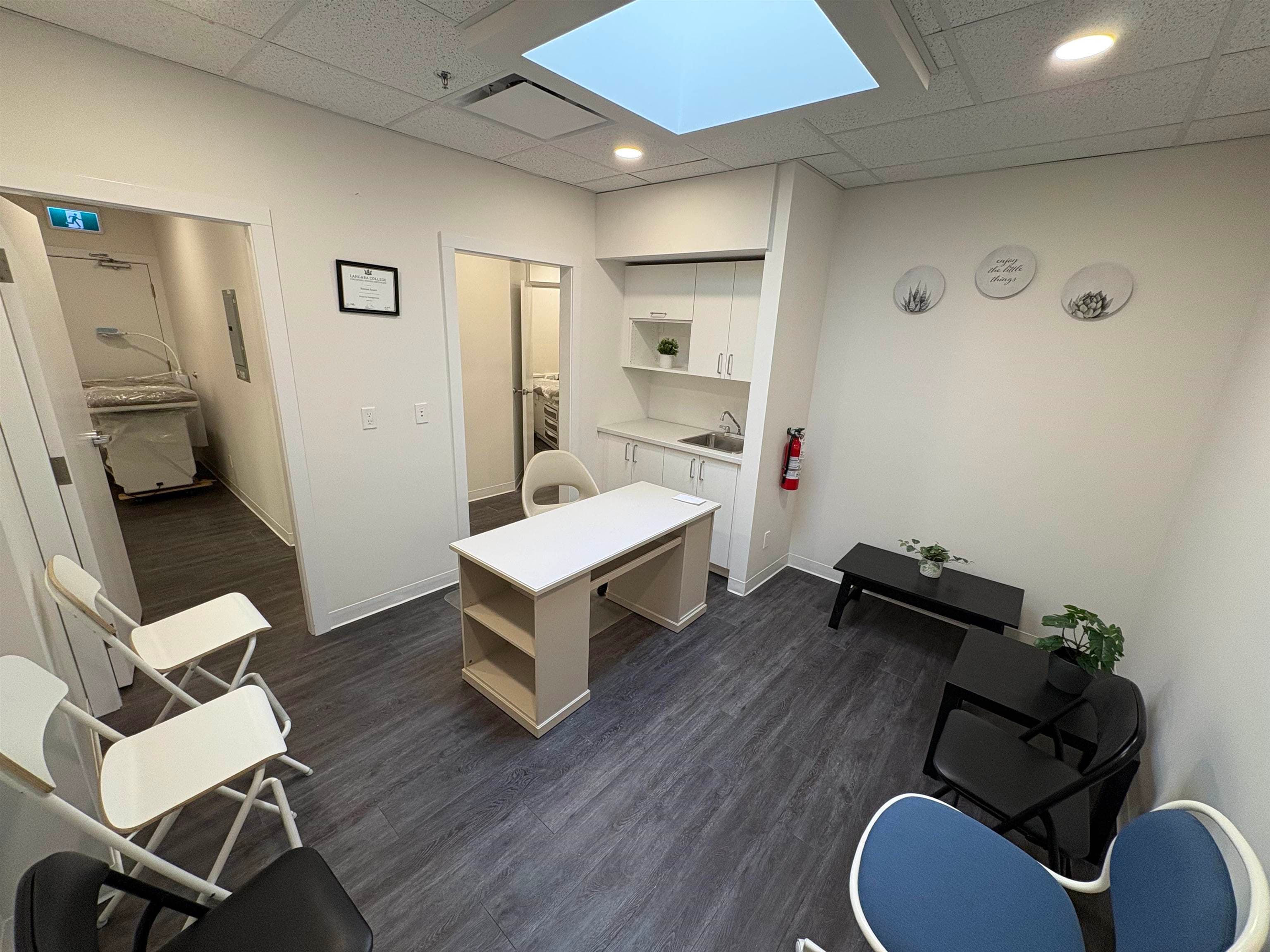 302 11770 FRASER STREET — photo 1