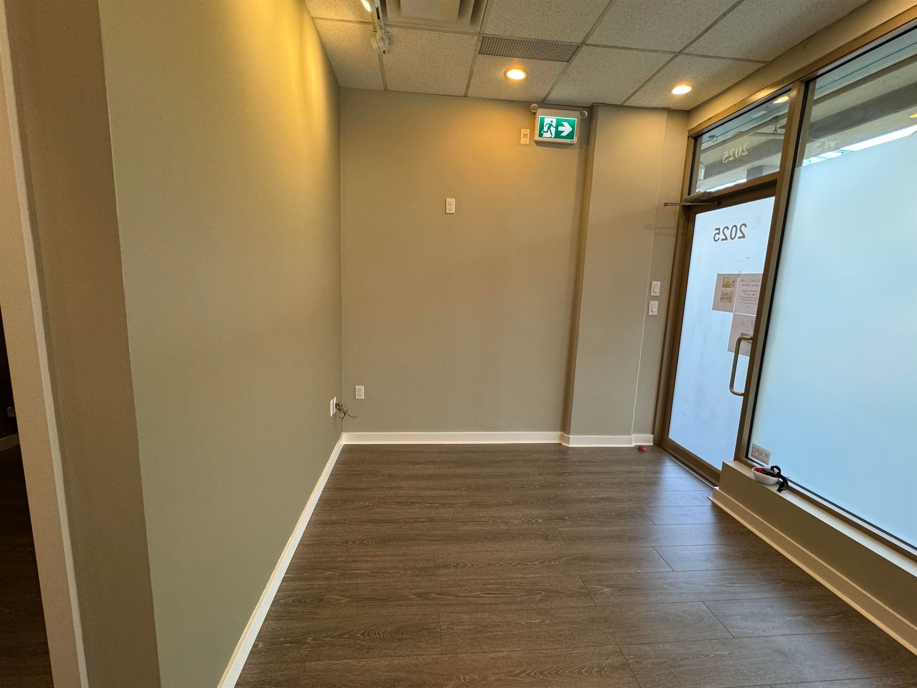 2025 8888 ODLIN CRESCENT — photo 3