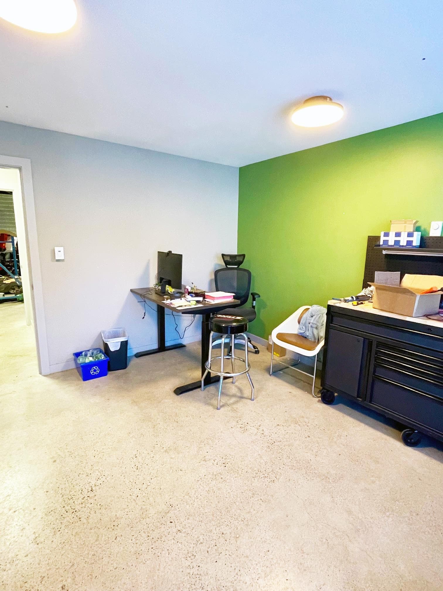109 4663 BYRNE ROAD — photo 3