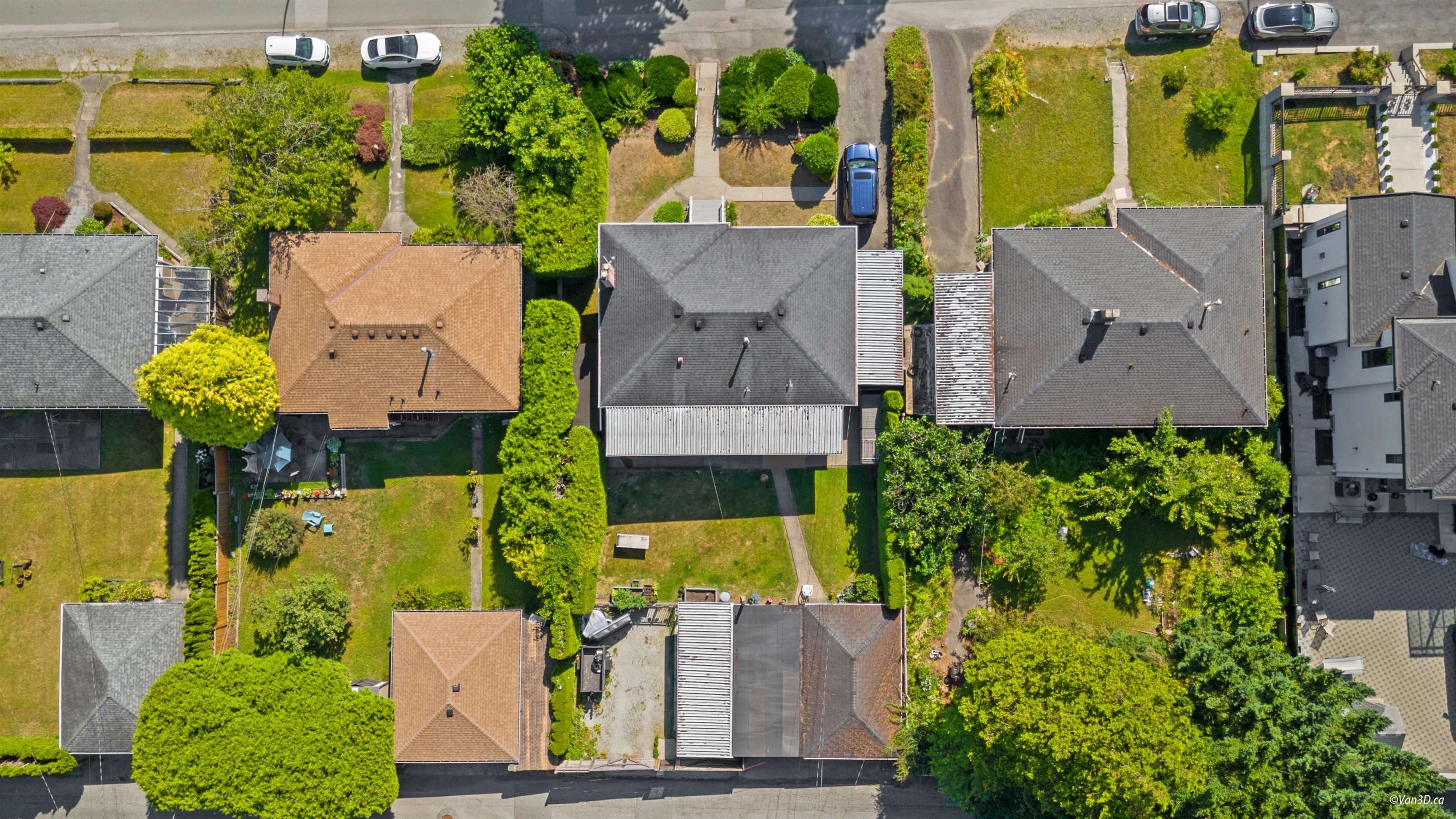 5017 PIONEER AVENUE — photo 3