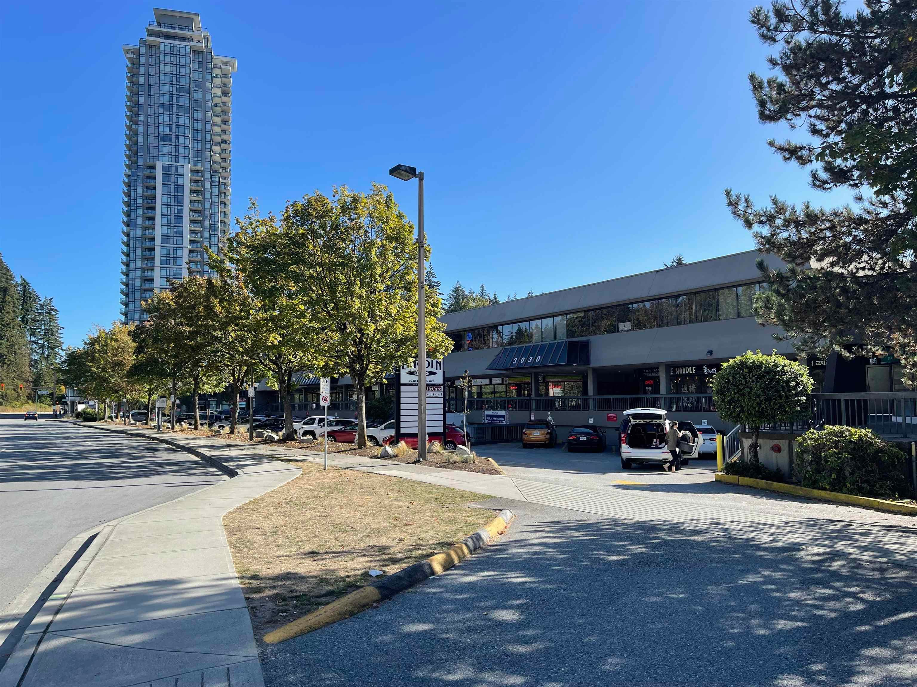 125 & 12 3030 LINCOLN AVENUE — photo 1
