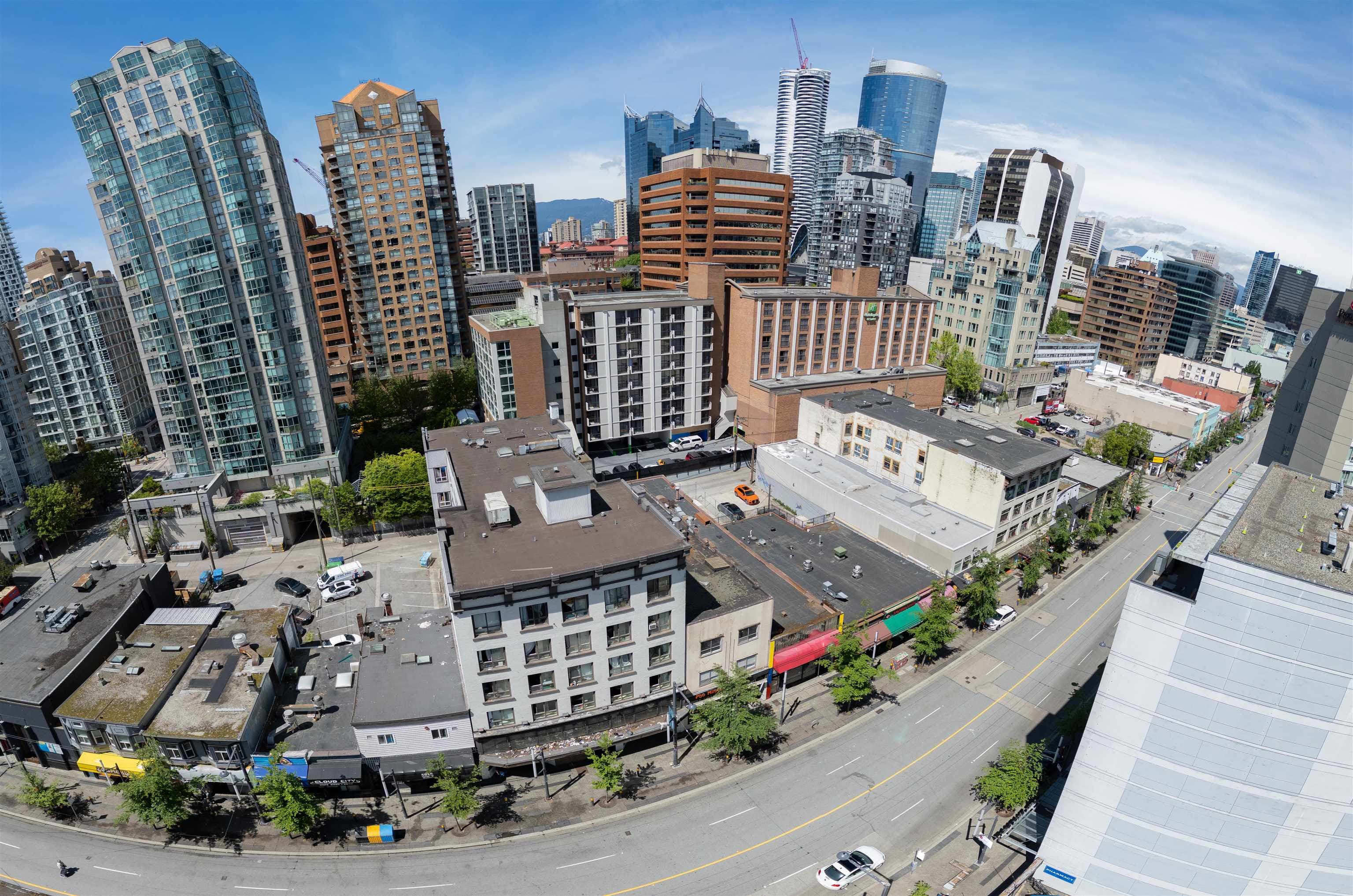 1143 GRANVILLE STREET — photo 2