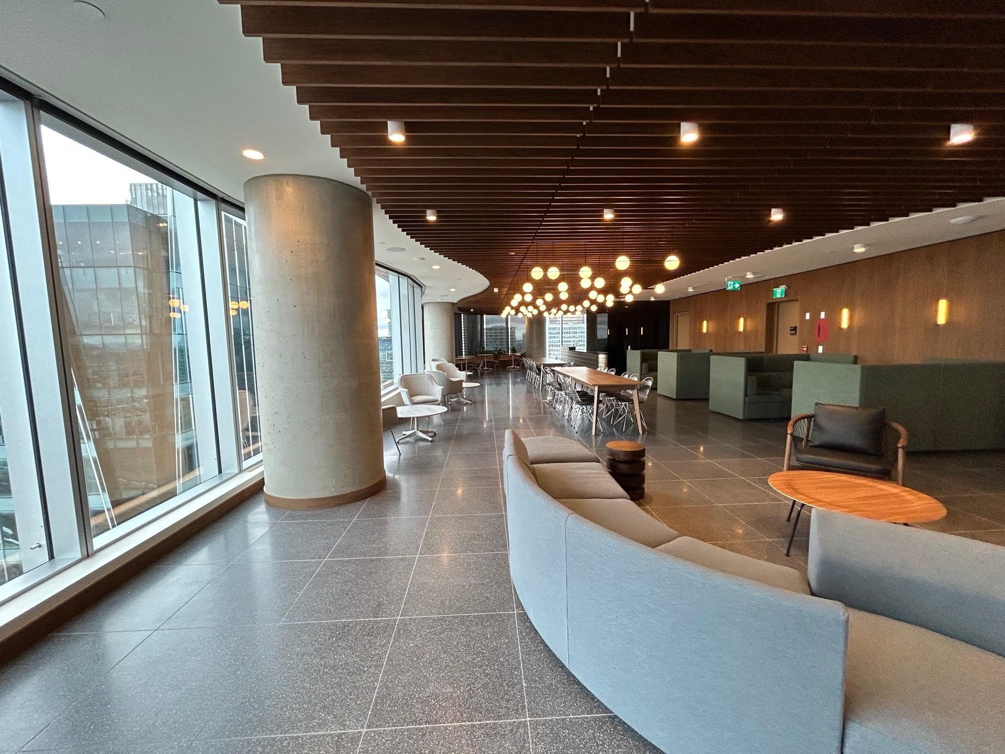 1040 320 GRANVILLE STREET — photo 3