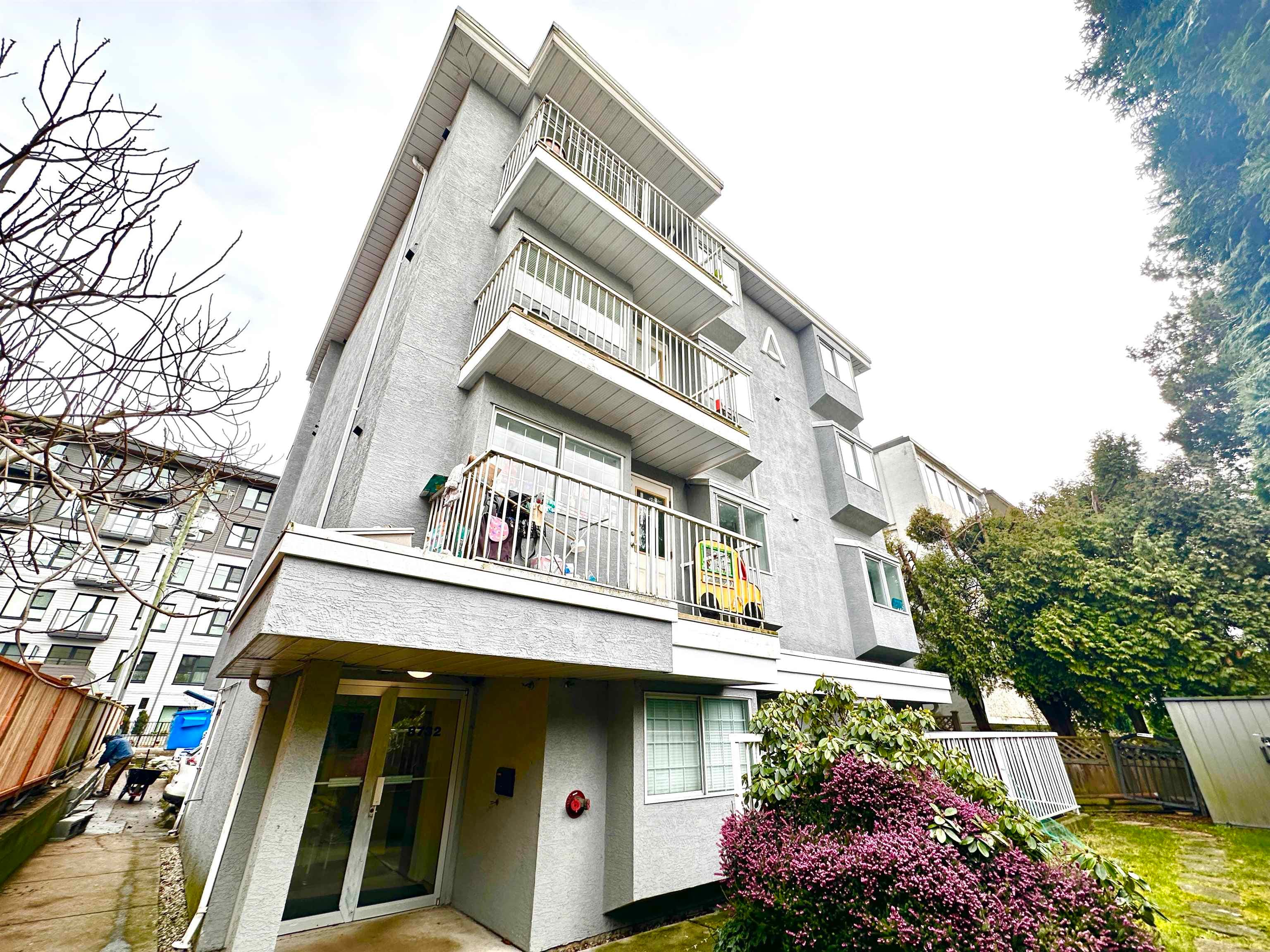 8732 GRANVILLE STREET — photo 3