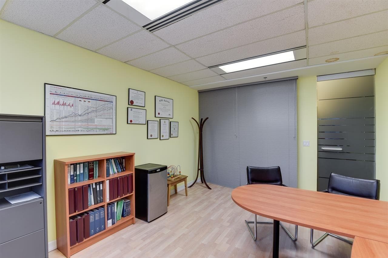 502 938 HOWE STREET — photo 3