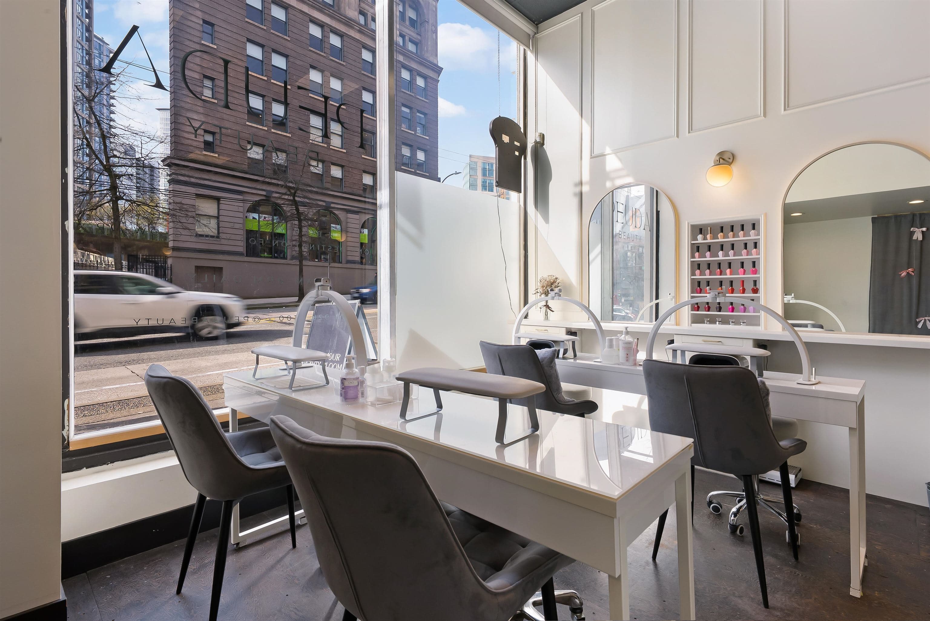 1 119 W PENDER STREET — photo 3
