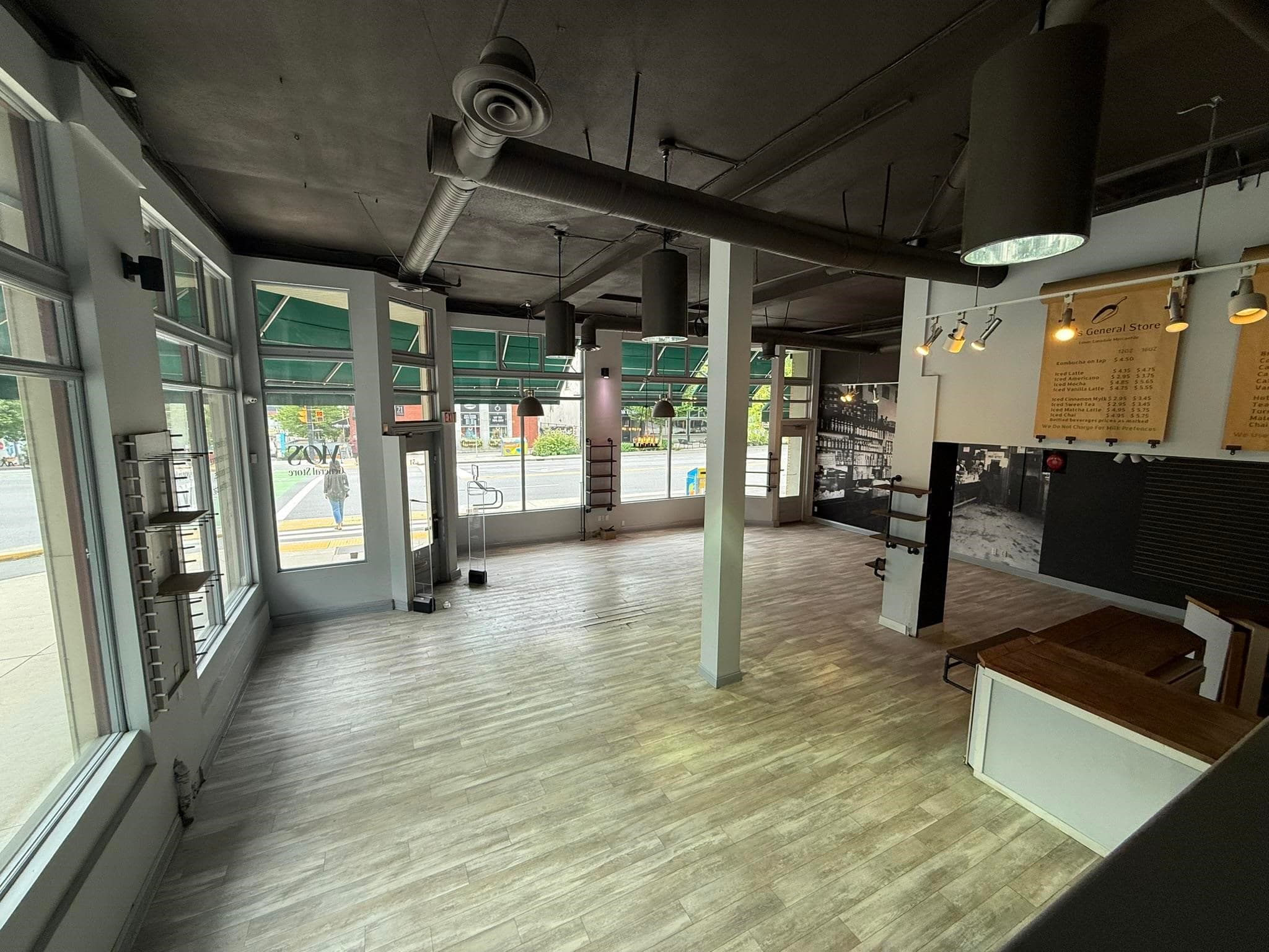 51 LONSDALE AVENUE — photo 4