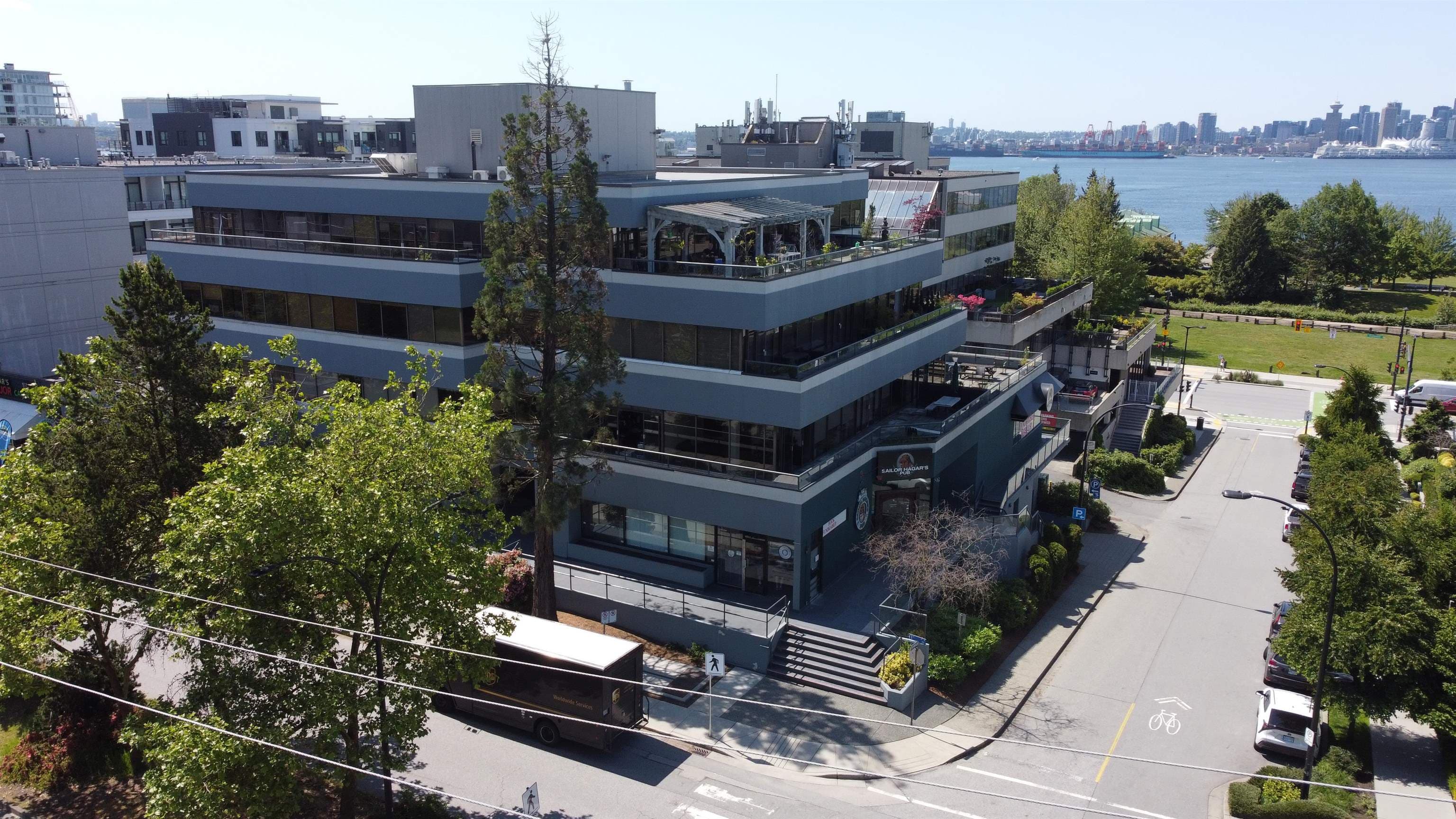 150 233 WEST 1ST STREET — photo 1