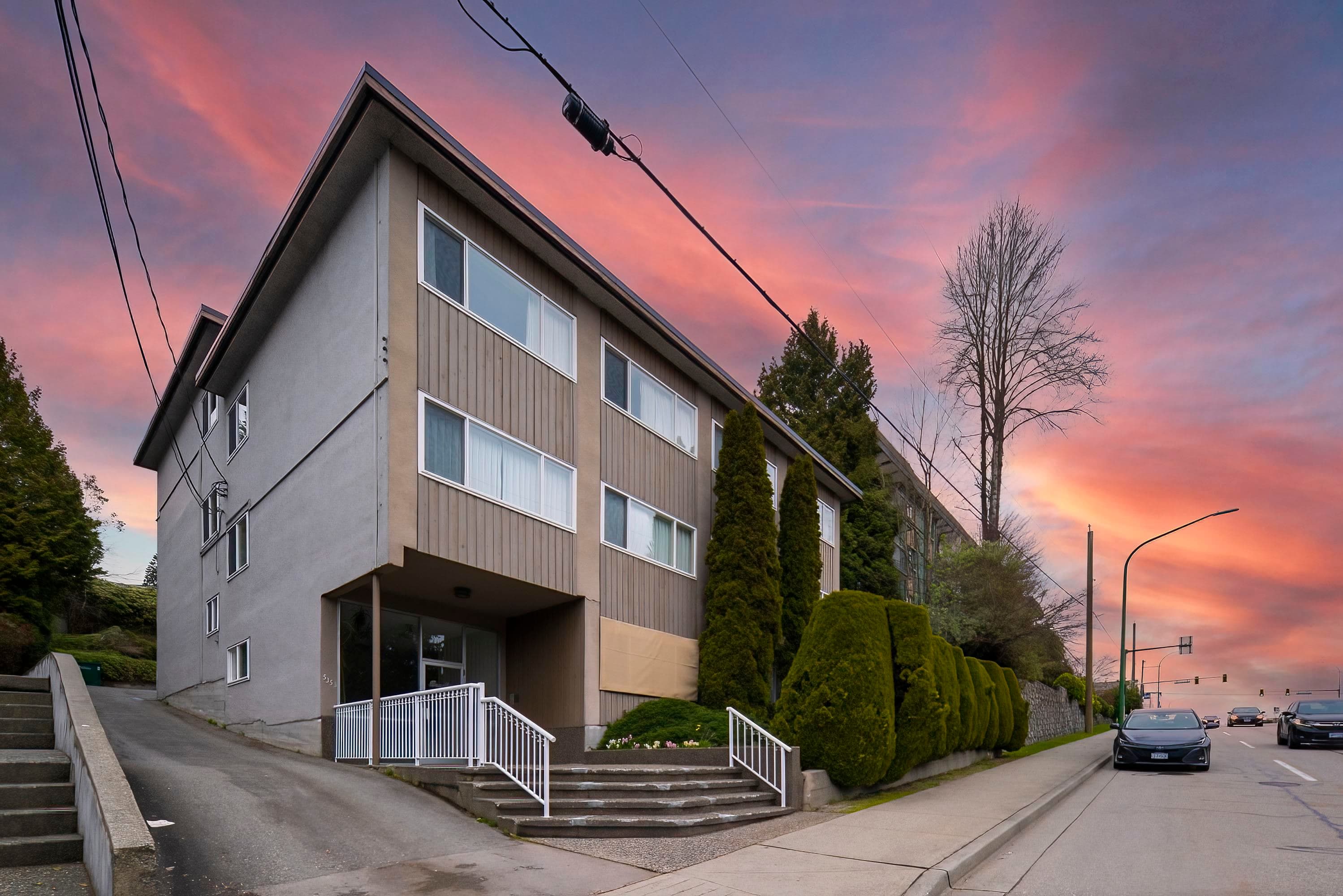 5353 HASTINGS STREET — photo 2