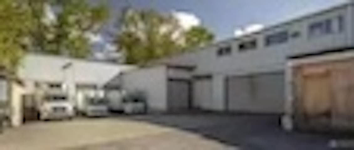 106 7415 LOWLAND DRIVE — photo 1
