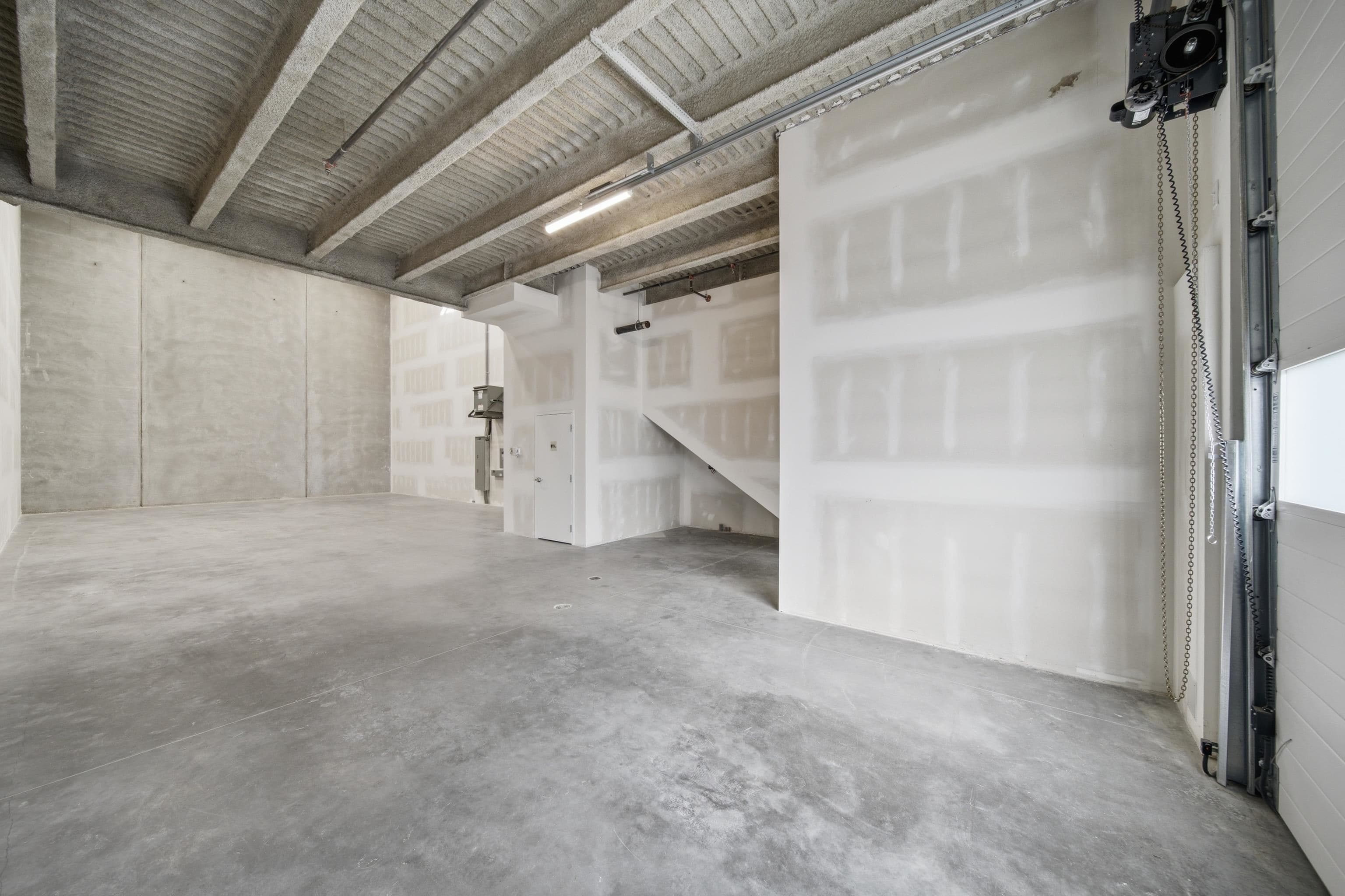 109 901 E Kent AVENUE — photo 3