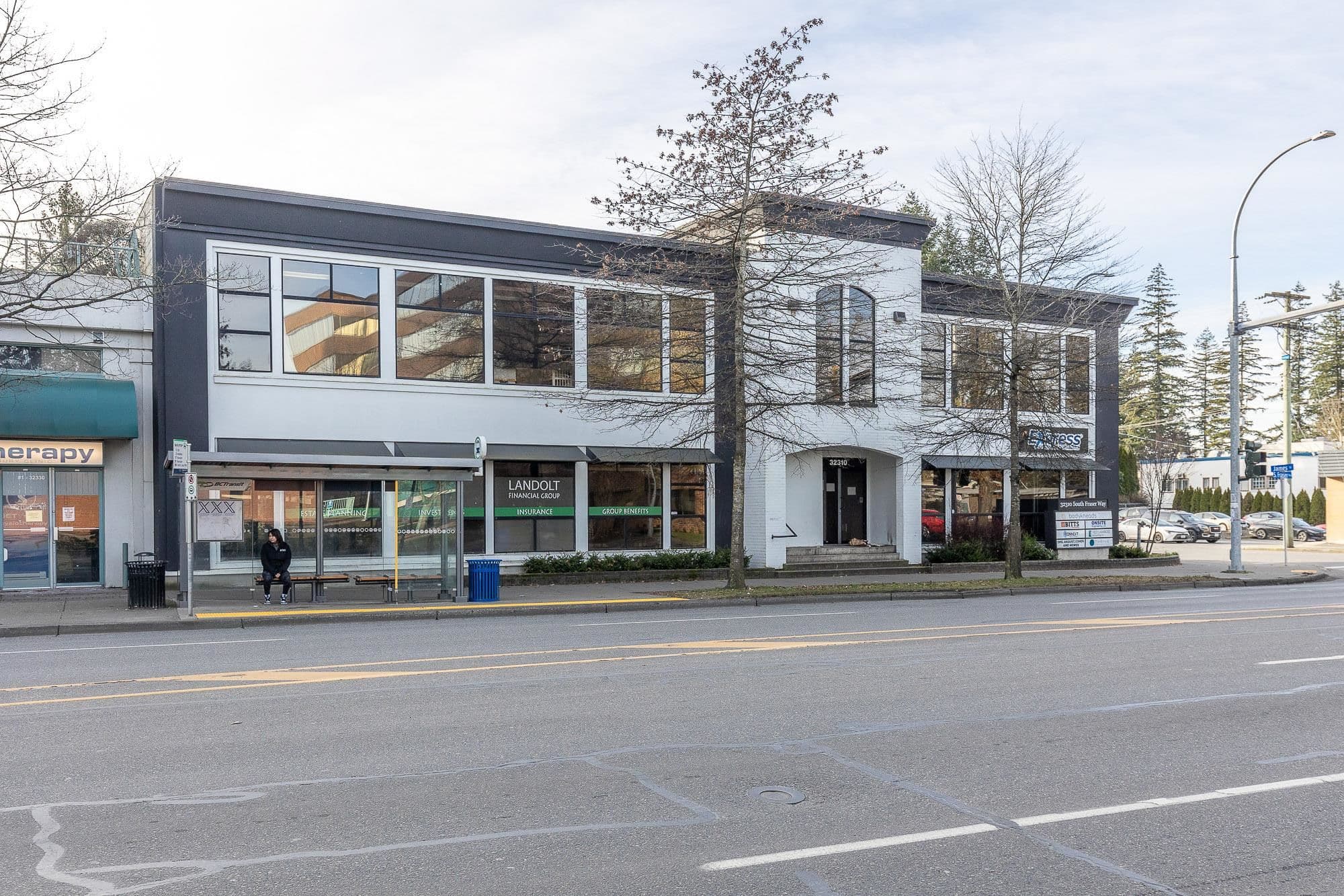 202 32310 SOUTH FRASER WAY — photo 2