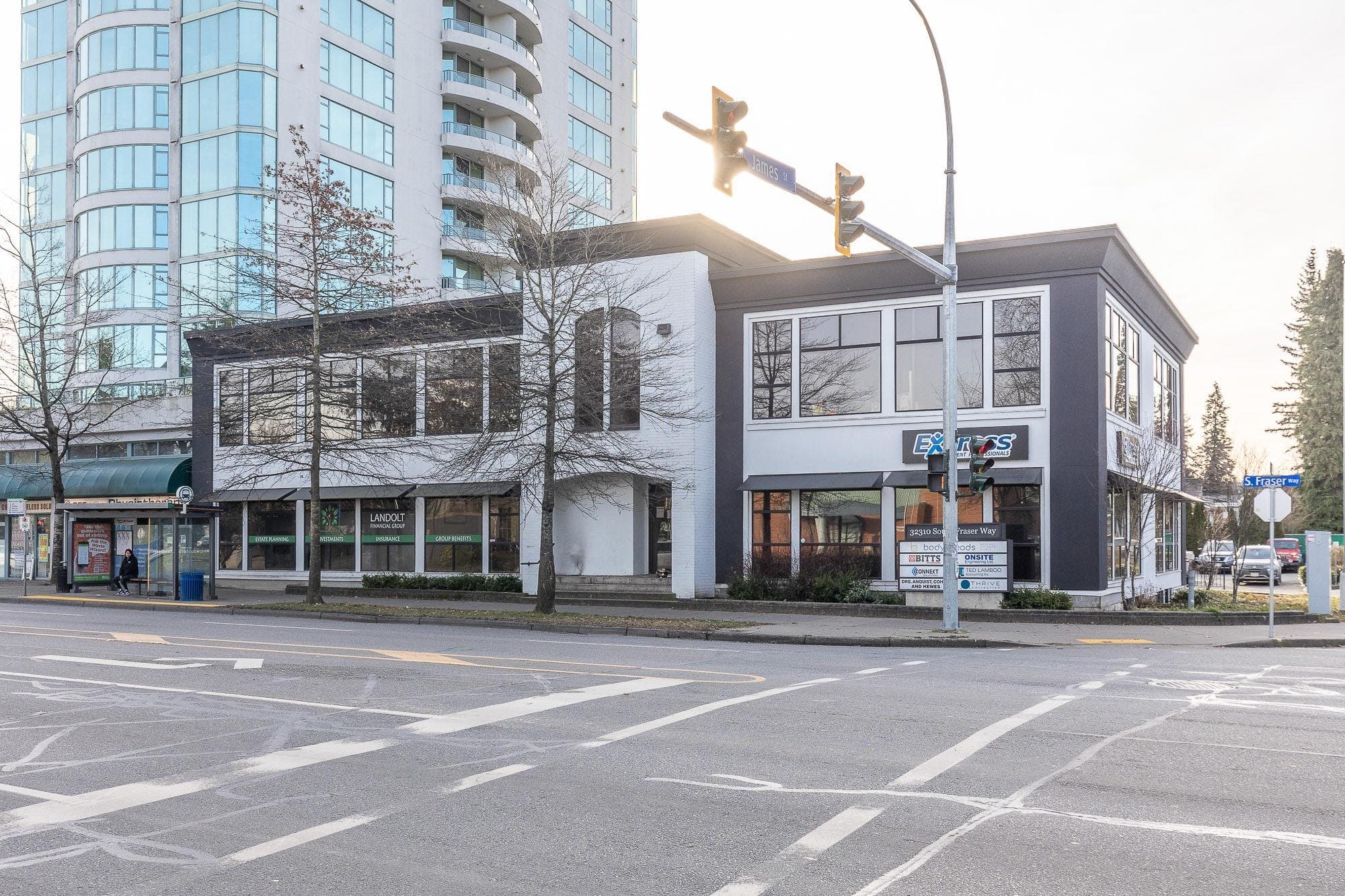 202 32310 SOUTH FRASER WAY — photo 3