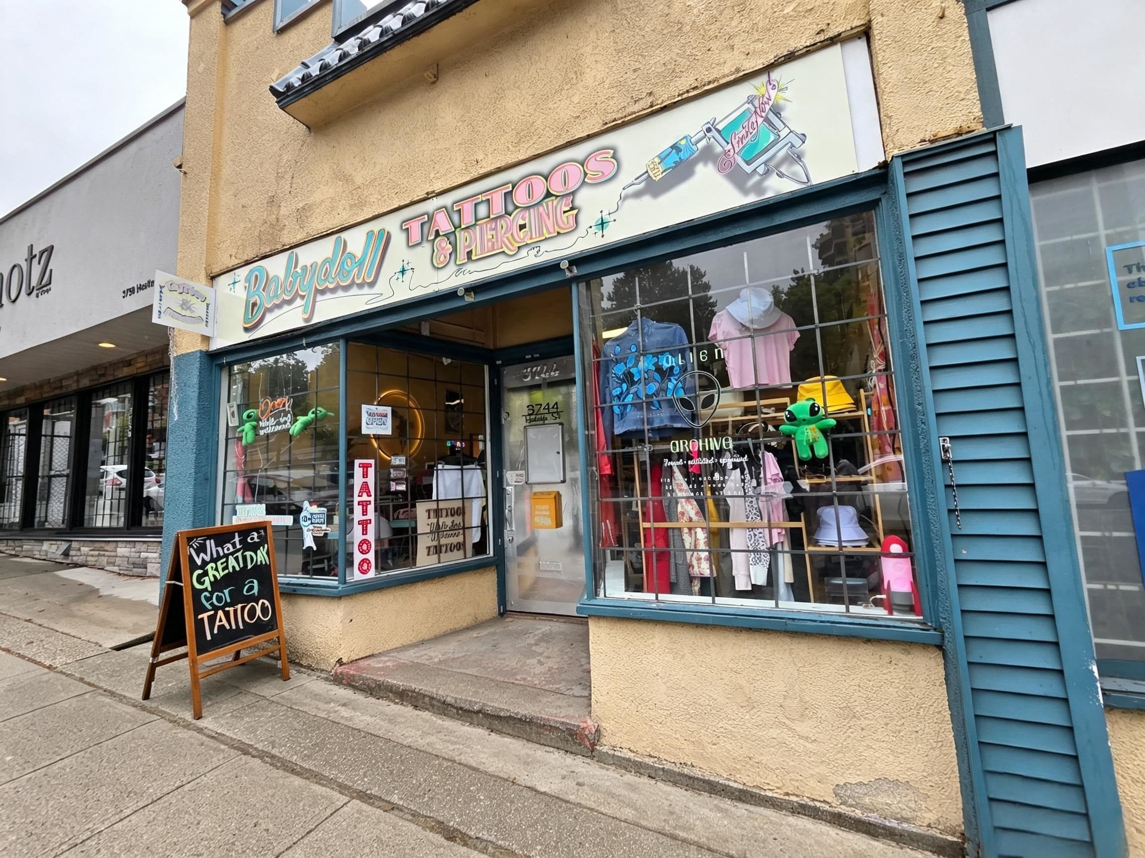 3736 HASTINGS STREET — photo 4
