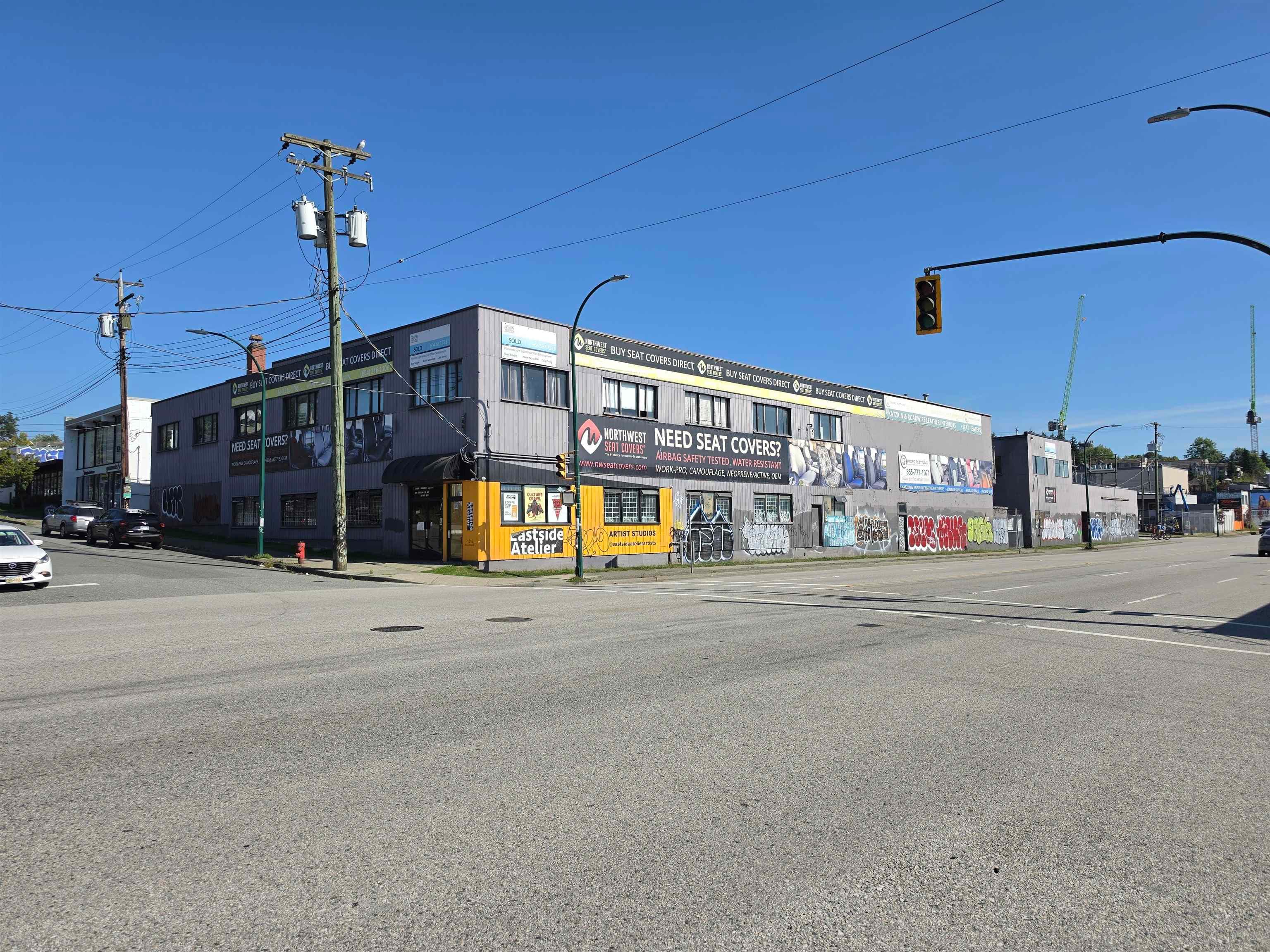 1310 WILLIAM STREET — photo 1
