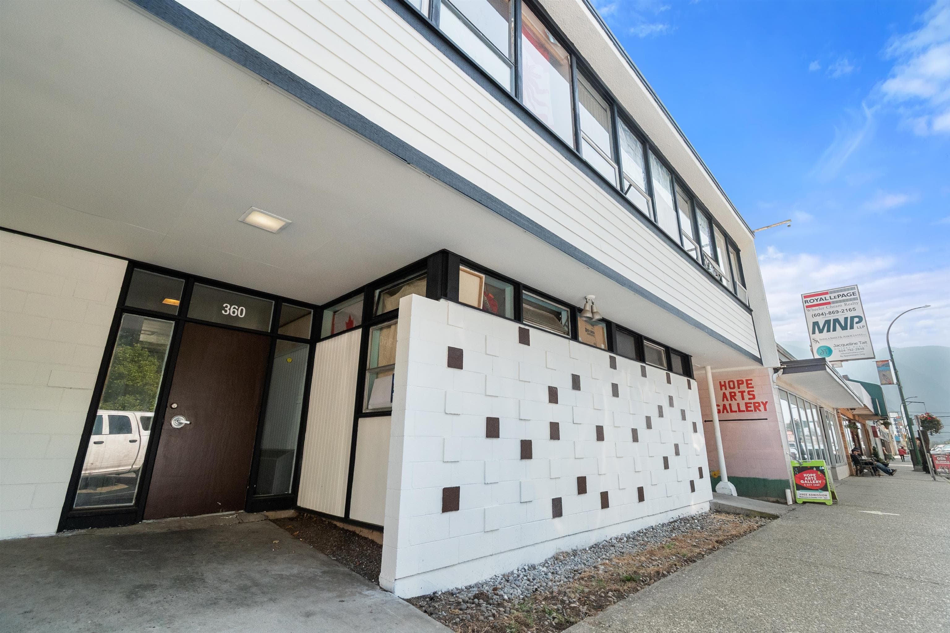 360 WALLACE STREET — photo 5