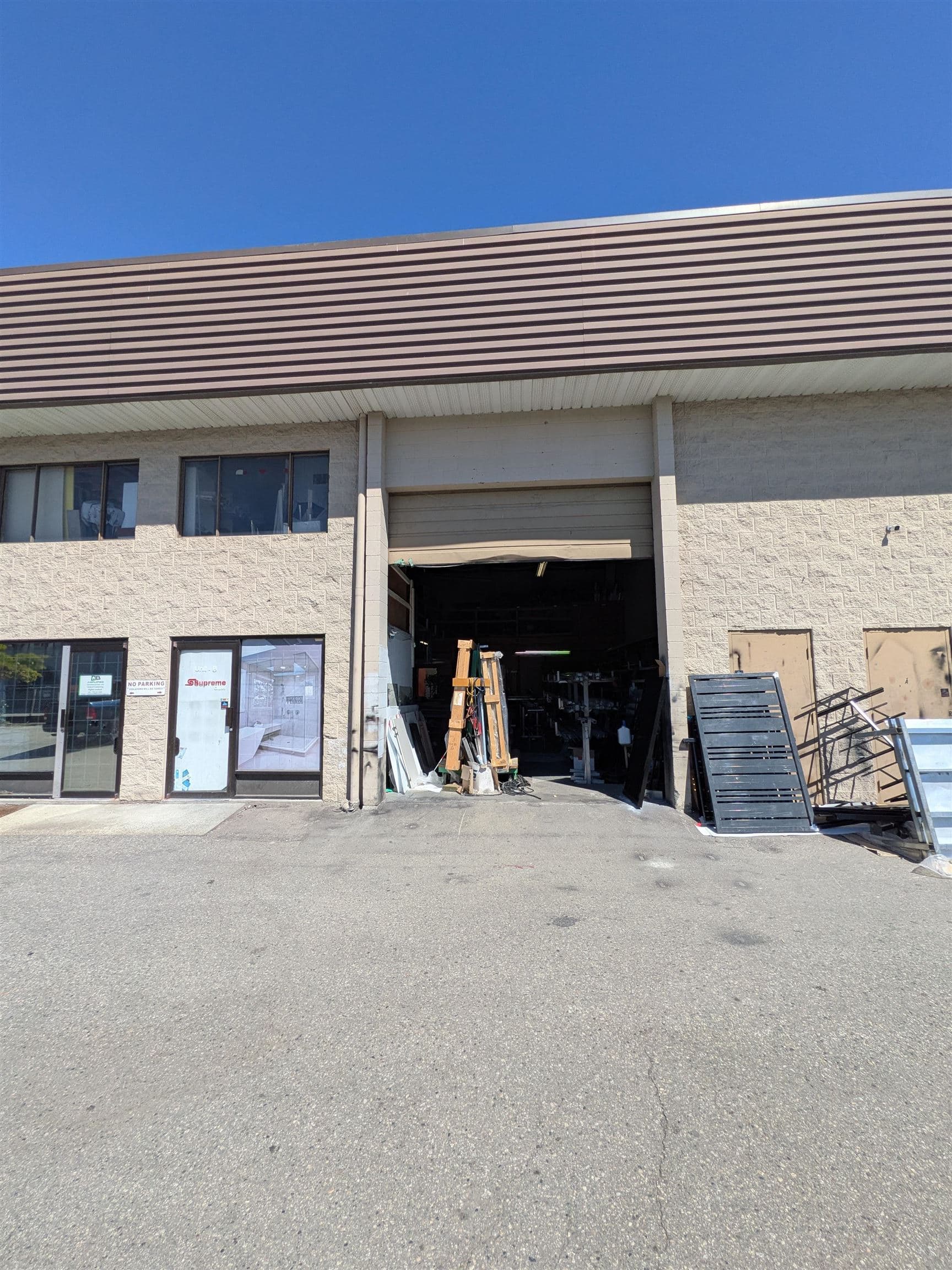 B 12117 86 AVENUE, Surrey