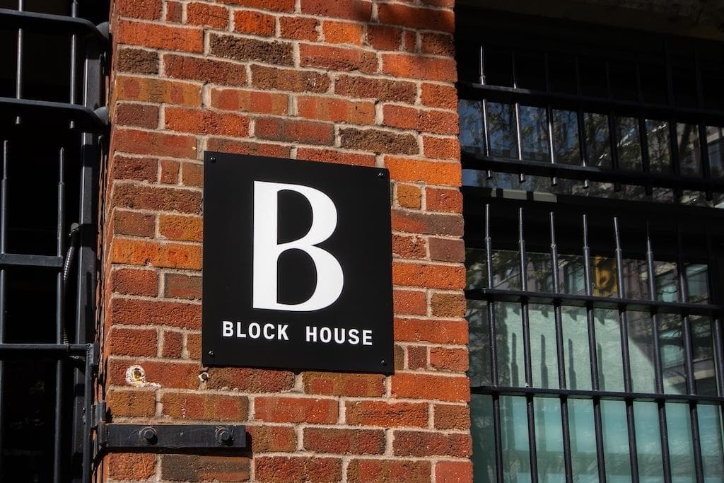 211 COLUMBIA STREET — photo 3
