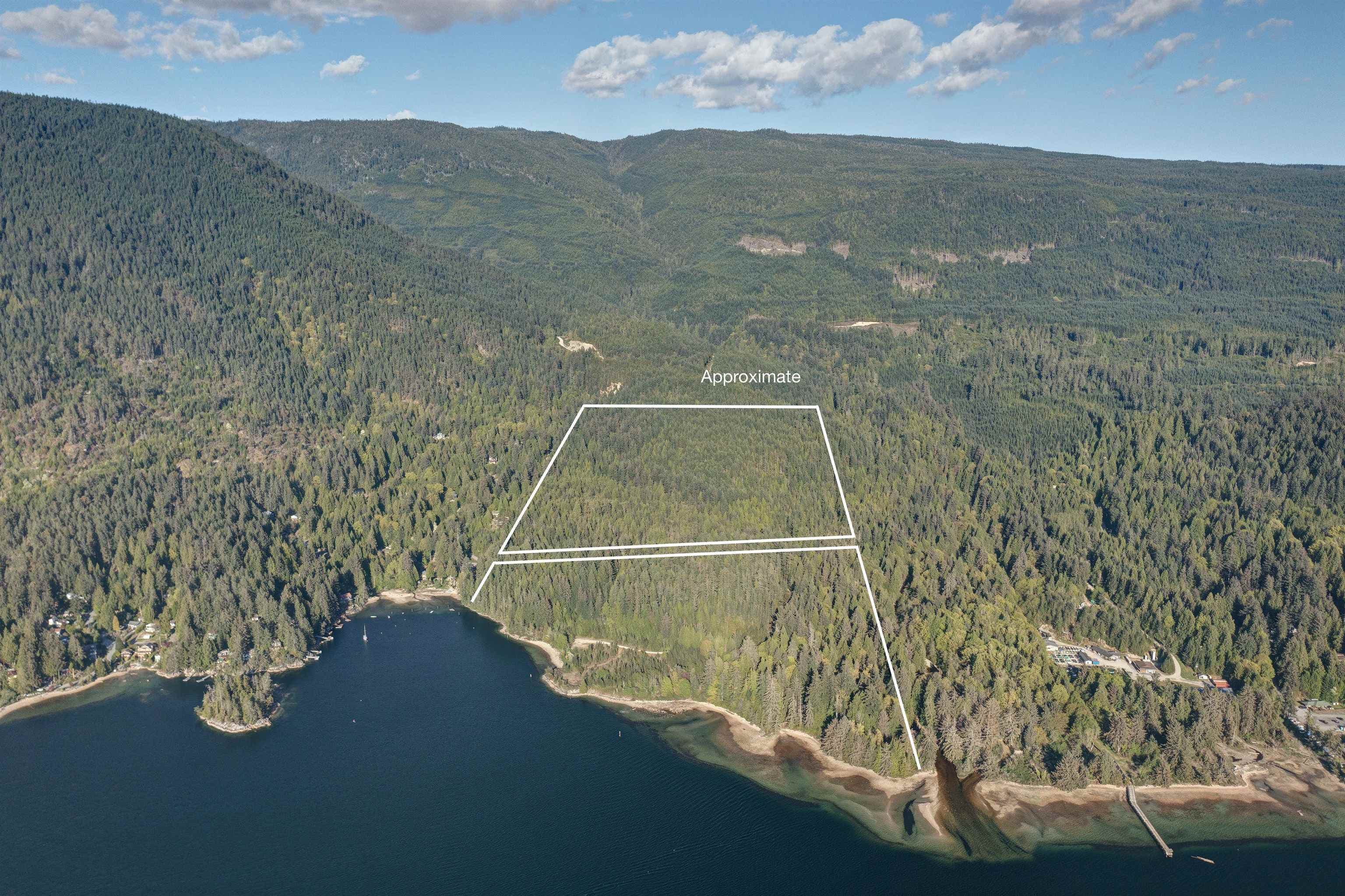 7425 SECHELT INLET ROAD — photo 2