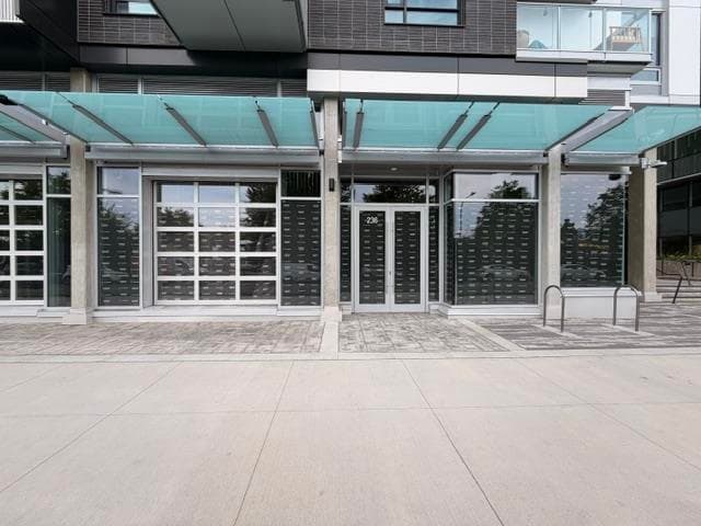236 E 1ST AVENUE — photo 1