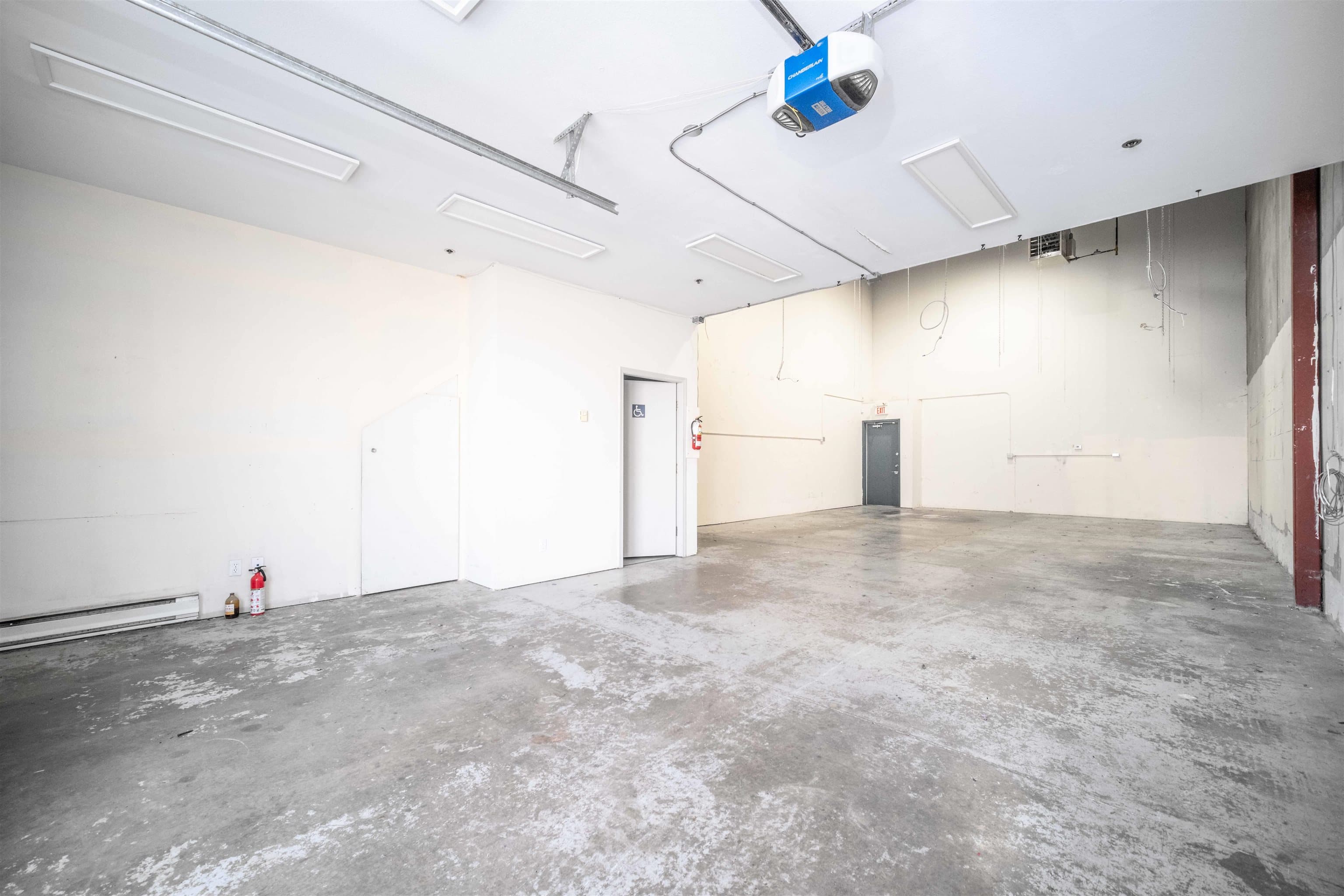 111 1083 N E KENT AVENUE — photo 3
