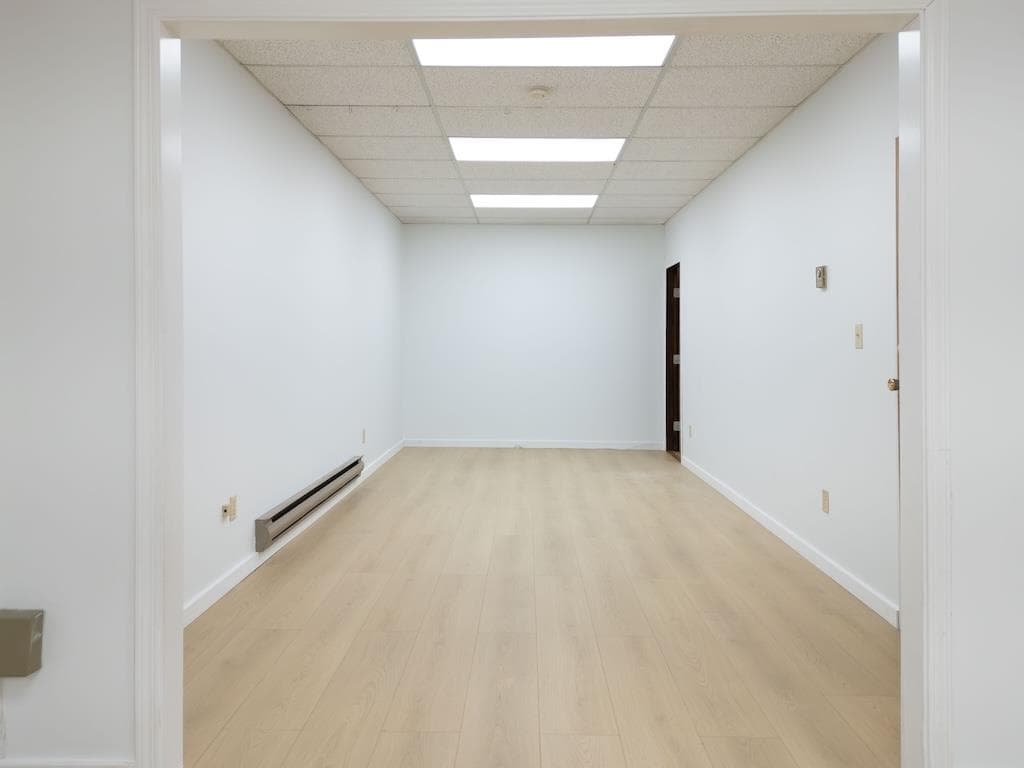 1718 COMMERCIAL DRIVE — photo 5