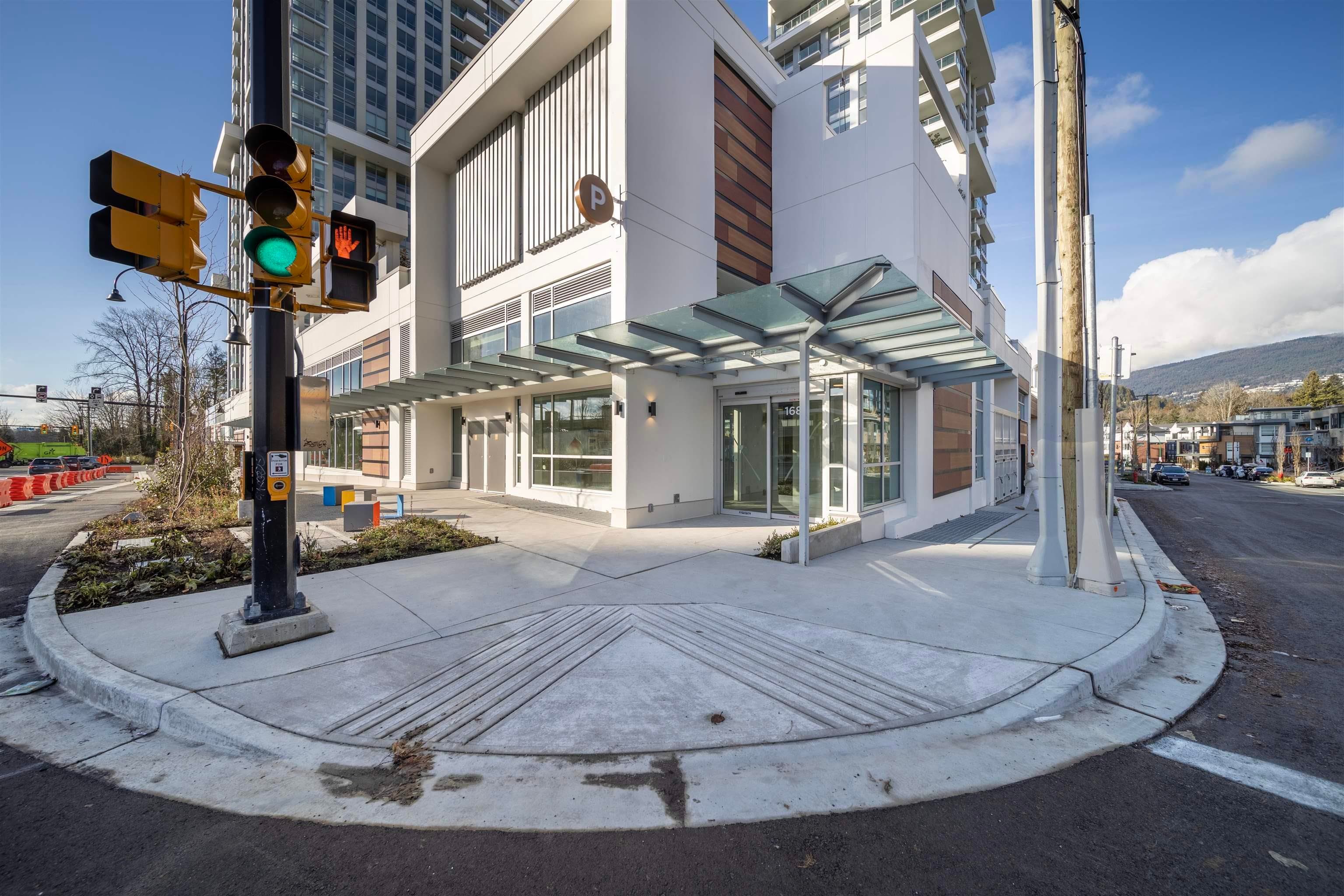1683 CAPILANO ROAD, North Vancouver