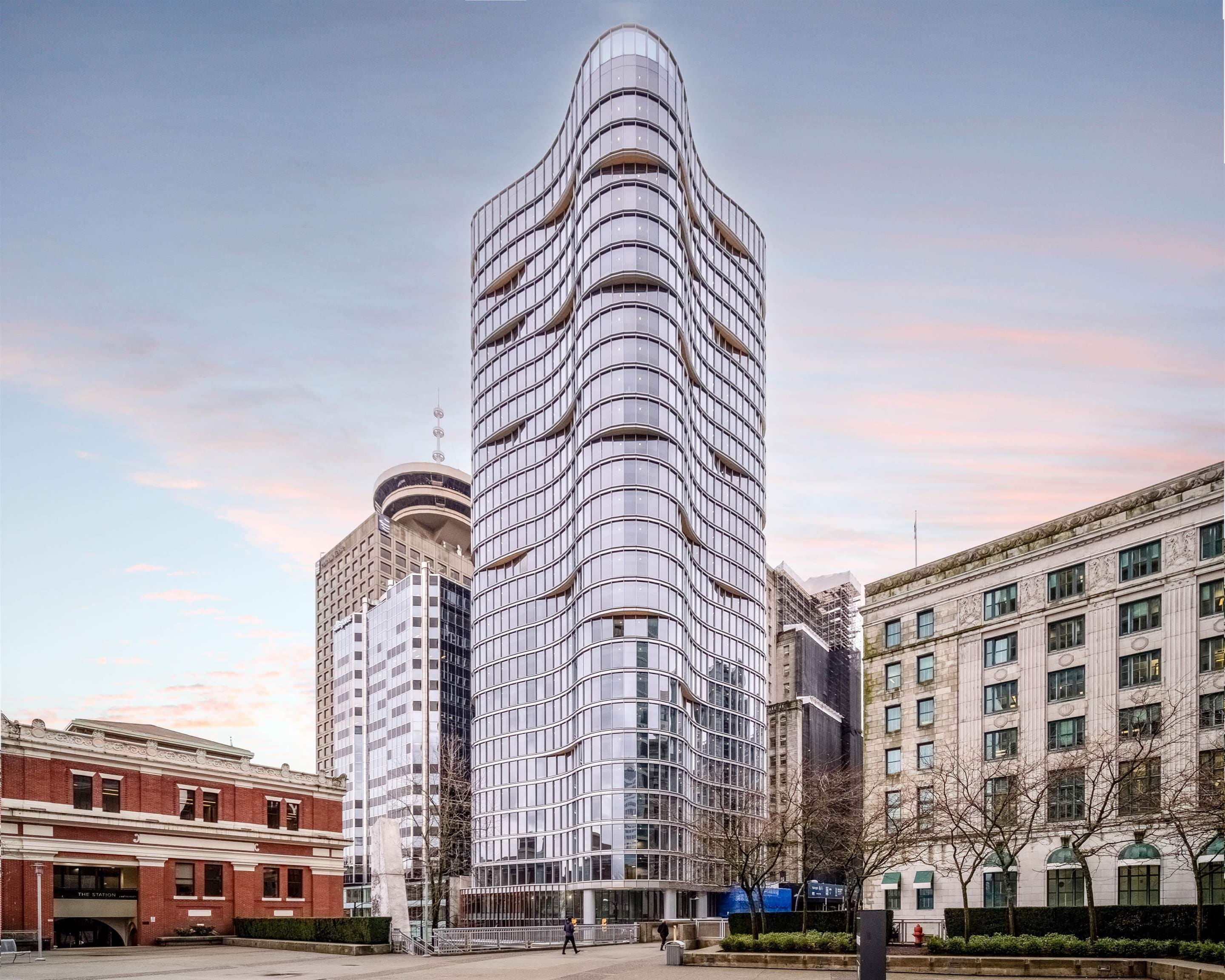 850 320 GRANVILLE STREET — photo 1