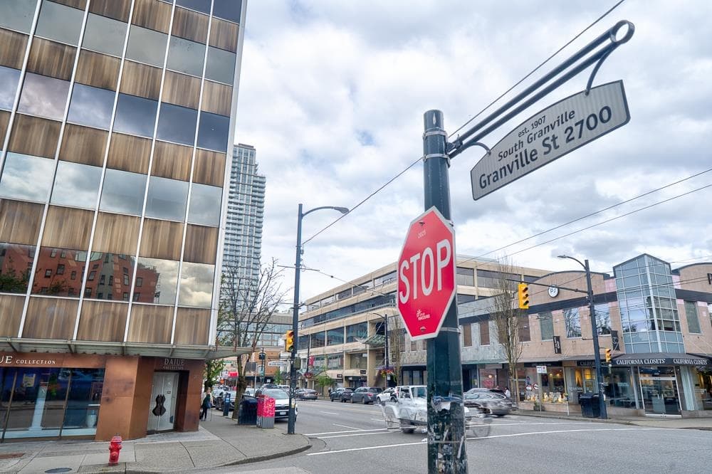 2699 GRANVILLE STREET — photo 3