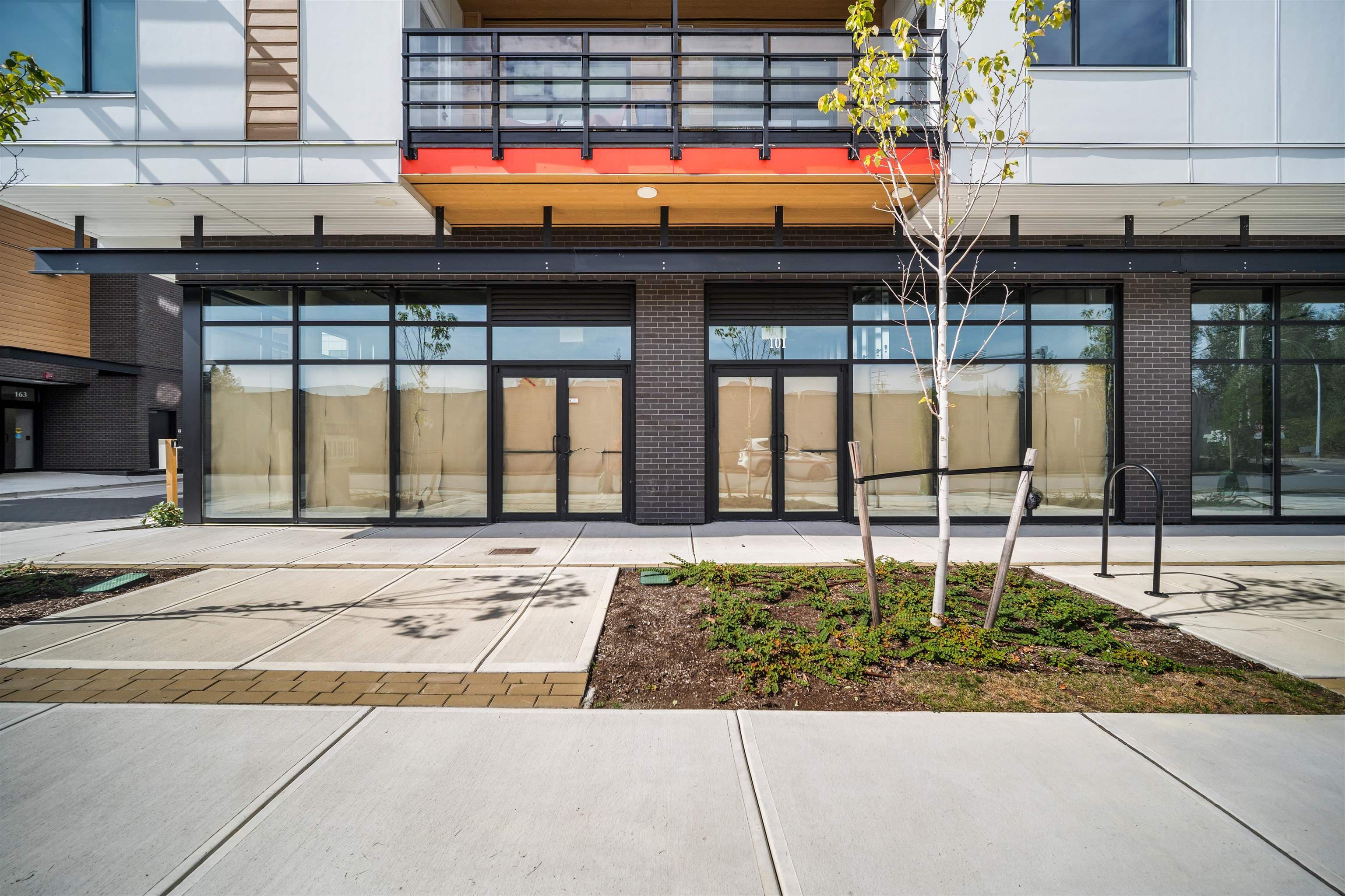 101 185 175A STREET — photo 3