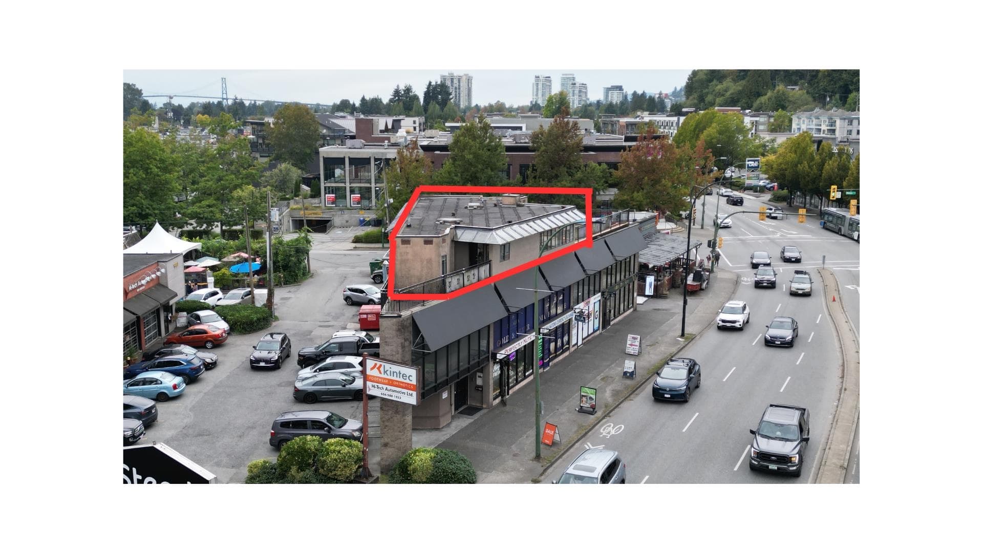 4 987 MARINE DRIVE, North Vancouver