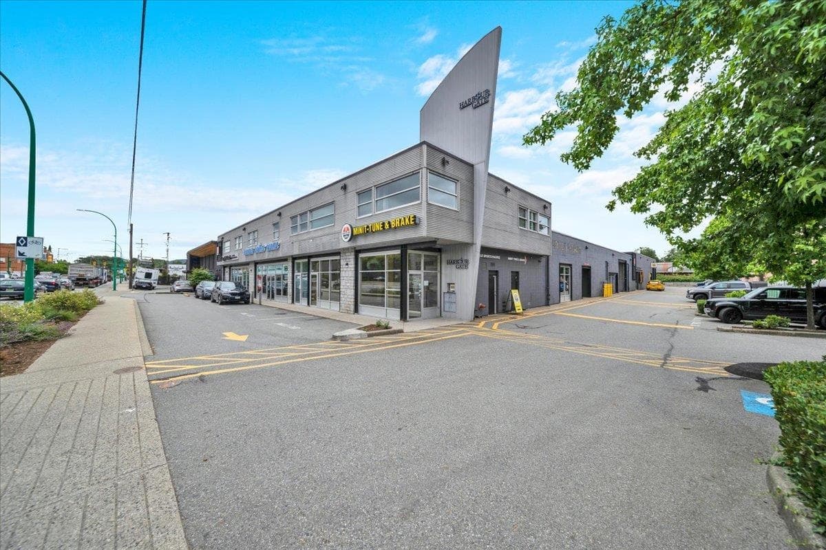 1359 MAIN STREET, North Vancouver