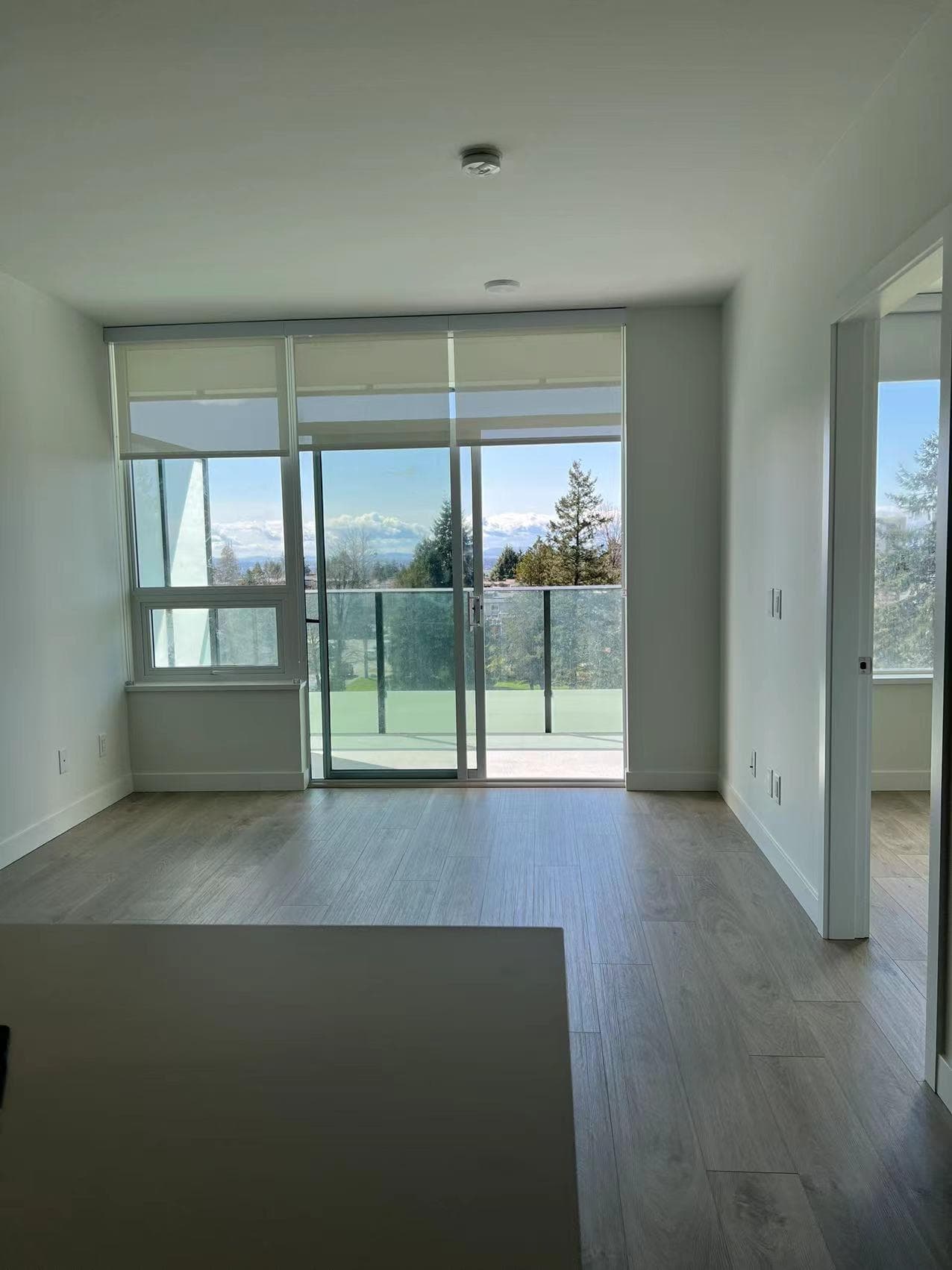 605 - 6463 Silver Avenue, Burnaby, V5H 0K4 — photo 3
