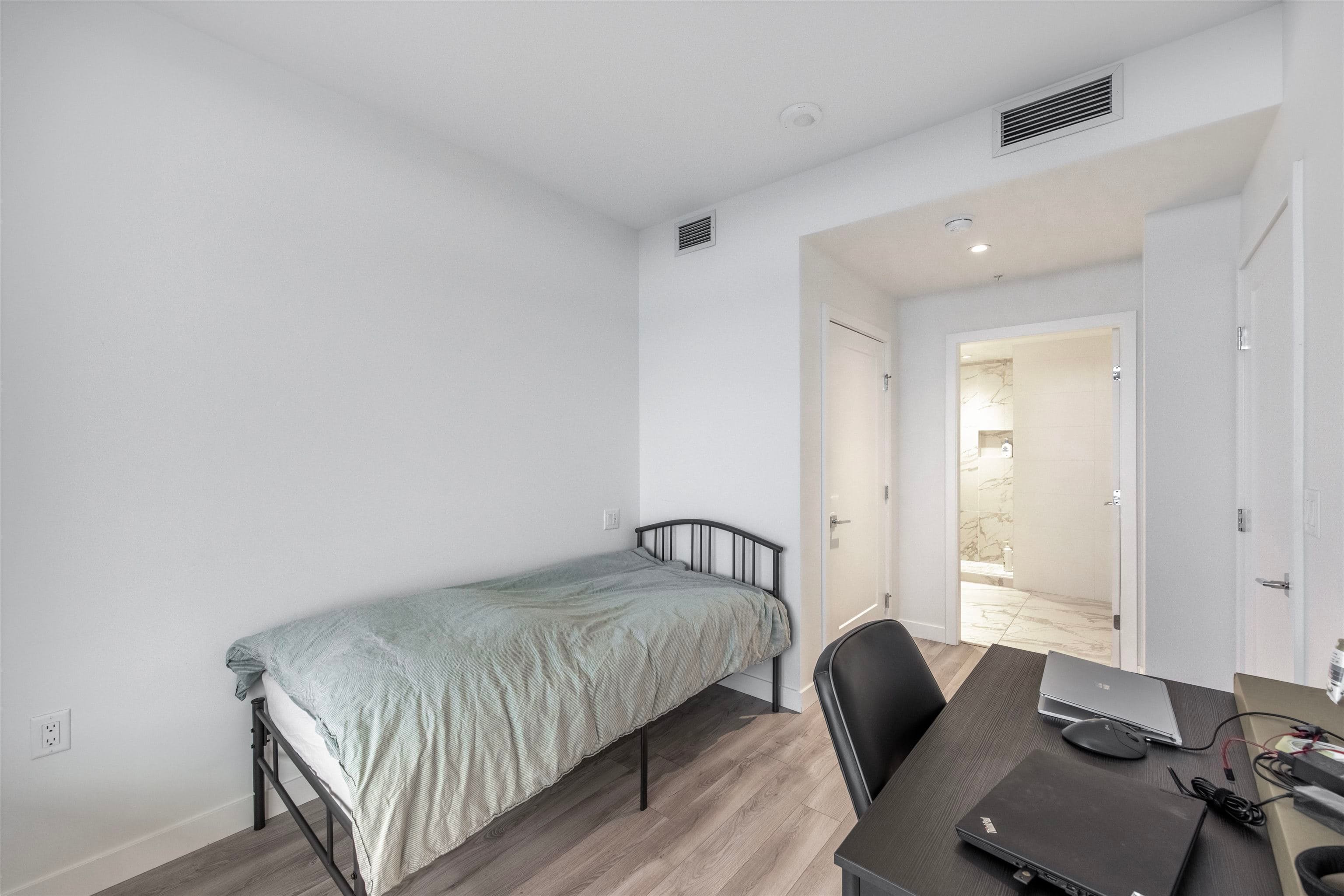 2108 - 6699 Dunblane Avenue, Burnaby, V5H 0J8 — photo 2