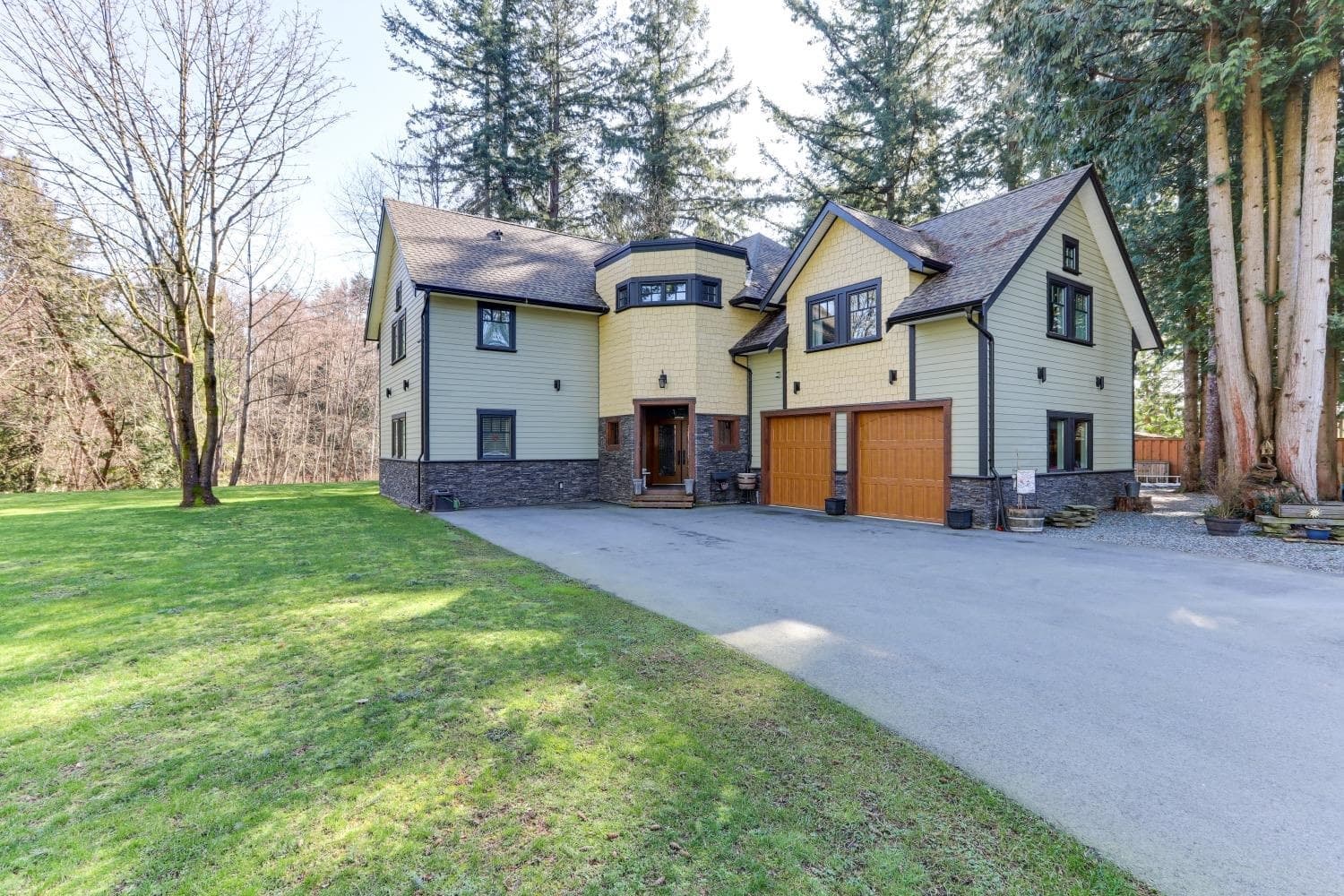 19618 24 Avenue, Langley
