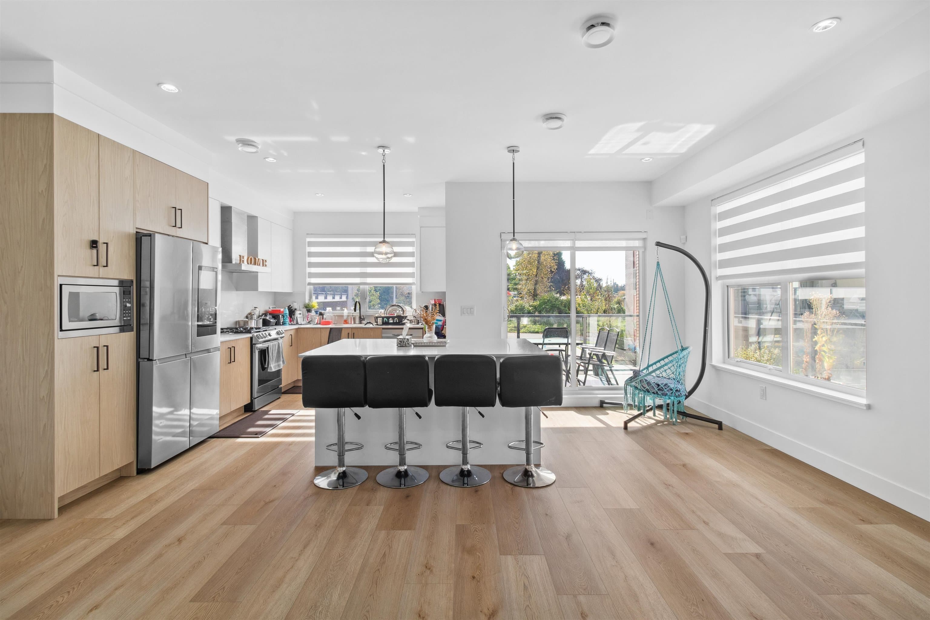 43 - 12585 104a Avenue, Surrey, V3V 5A7 — photo 5