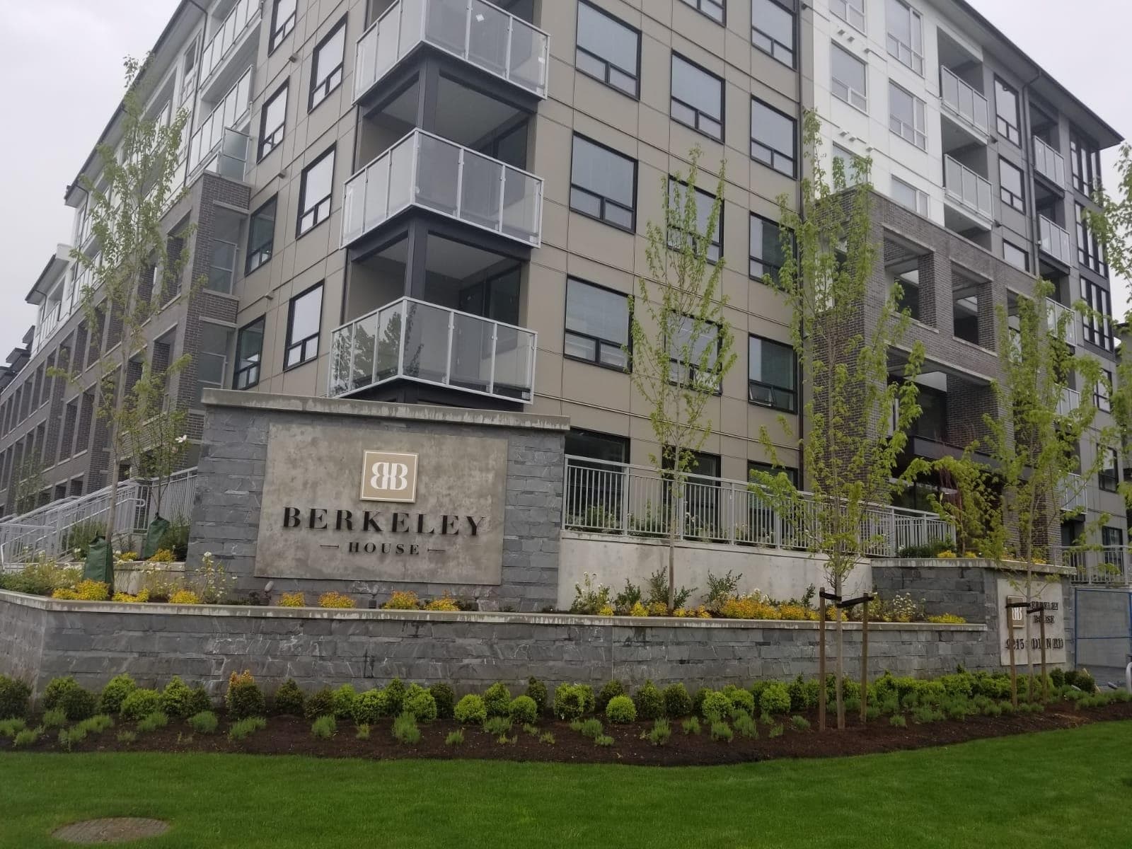102 - 9213 Odlin Road, Richmond, V6X 0V5 — photo 1