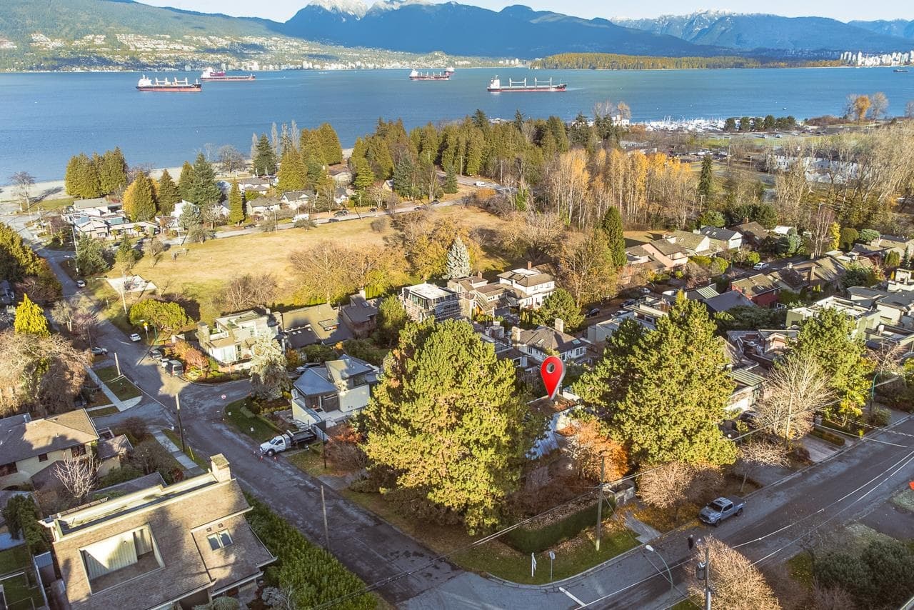 4489 W 2nd Avenue, Vancouver