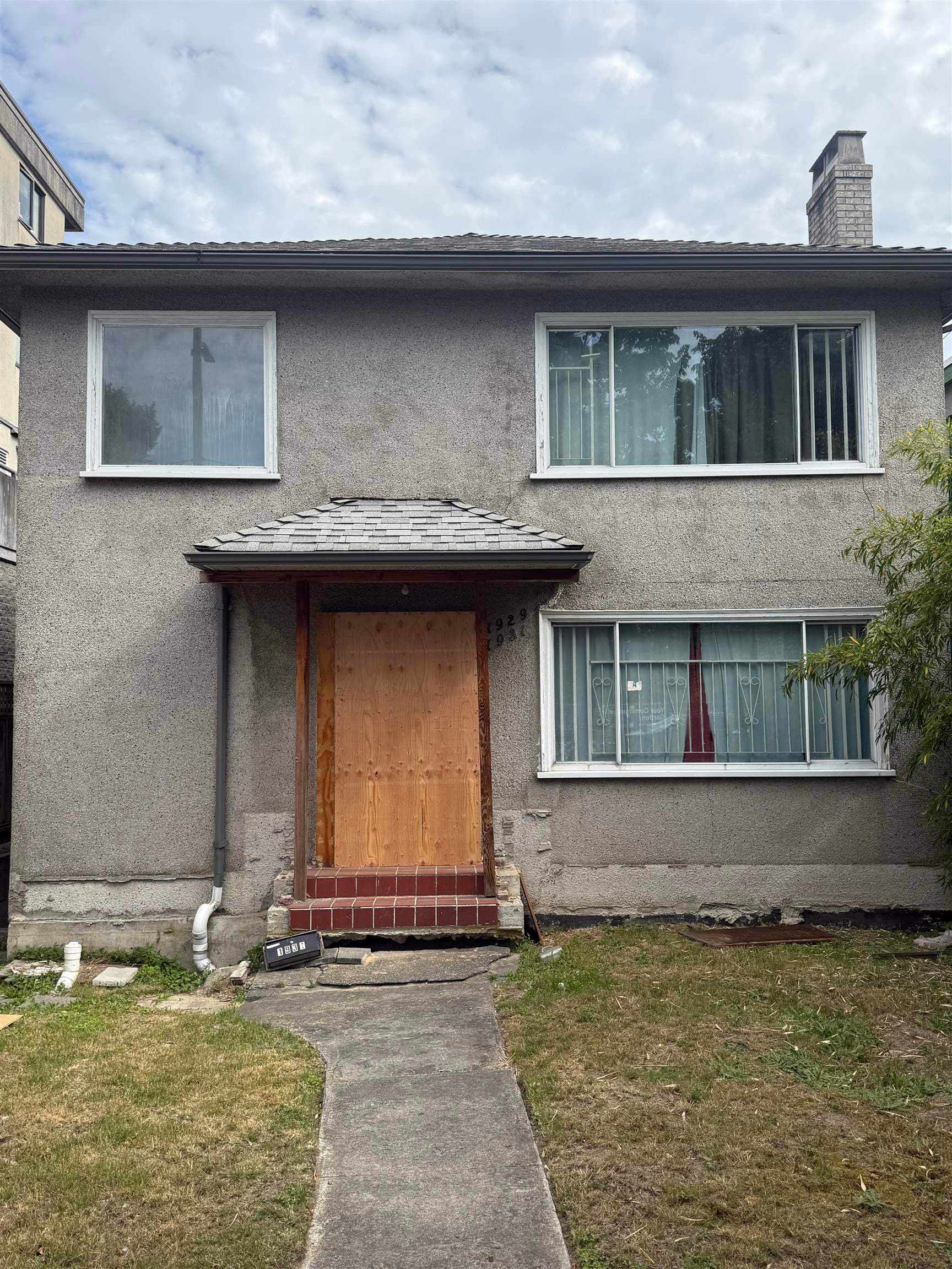 1929 E Broadway, Vancouver