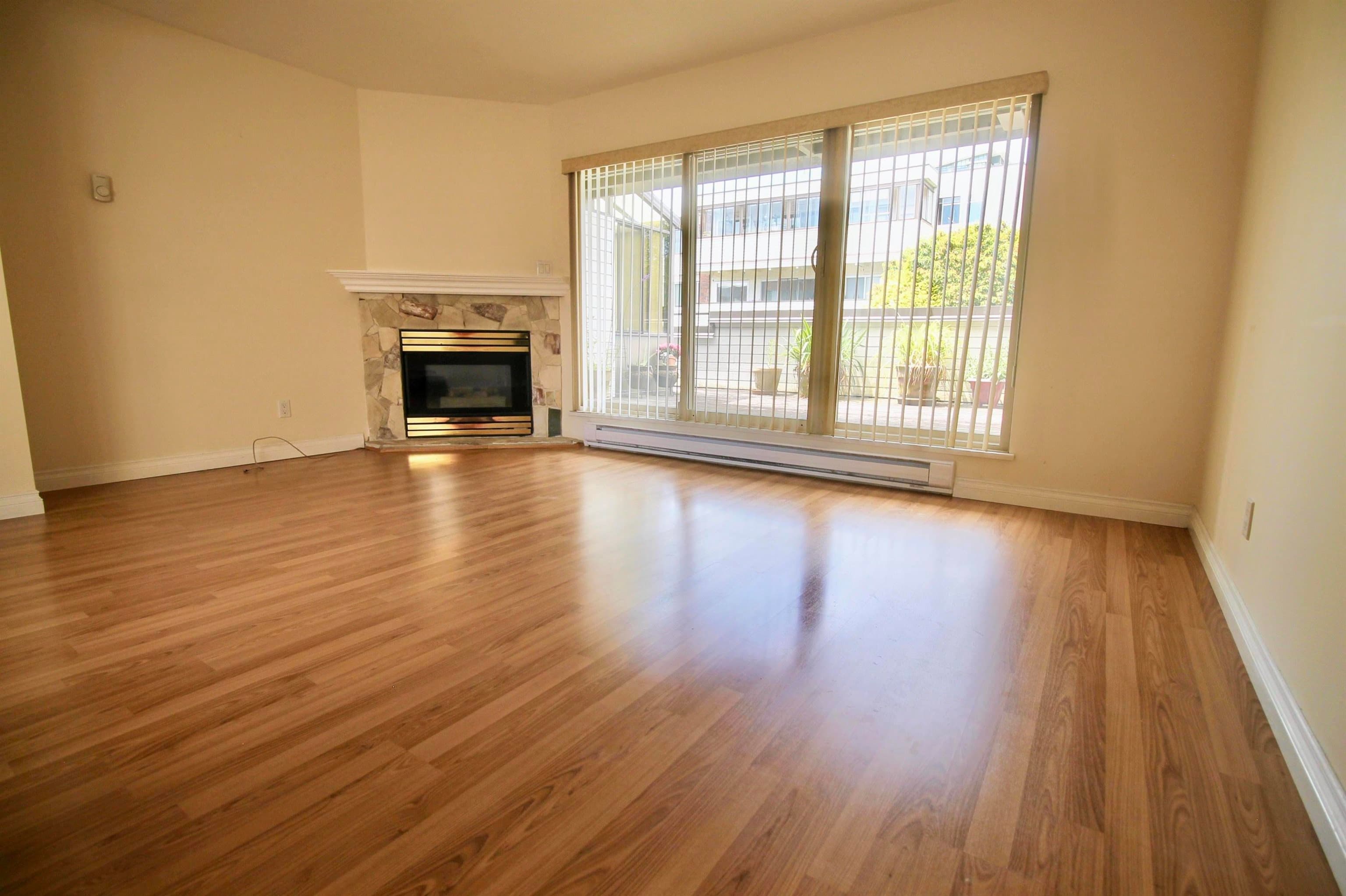 1469 Merklin Street, White Rock, V4B 4C4 — photo 1