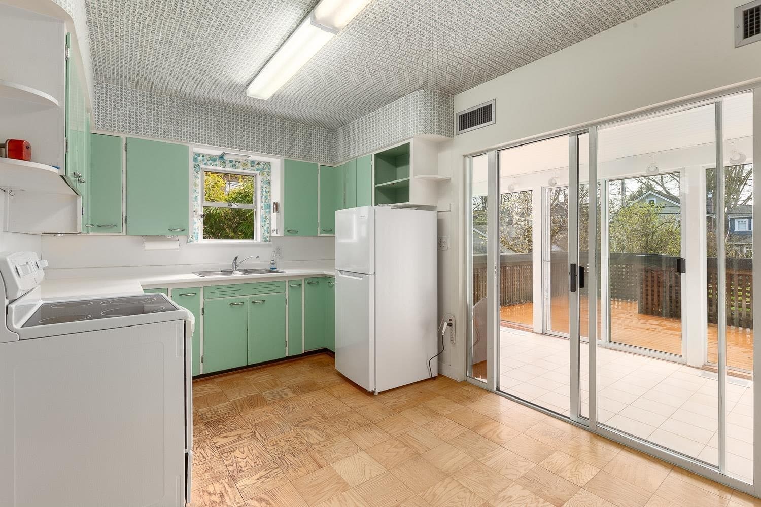 2950 W 31st Avenue, Vancouver, V6L 2A4 — photo 4