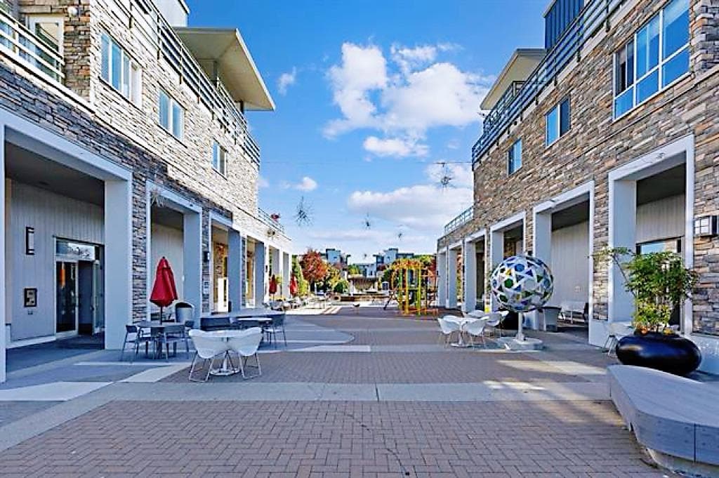309 - 15775 Croydon Drive, Surrey, V3Z 2L6 — photo 3