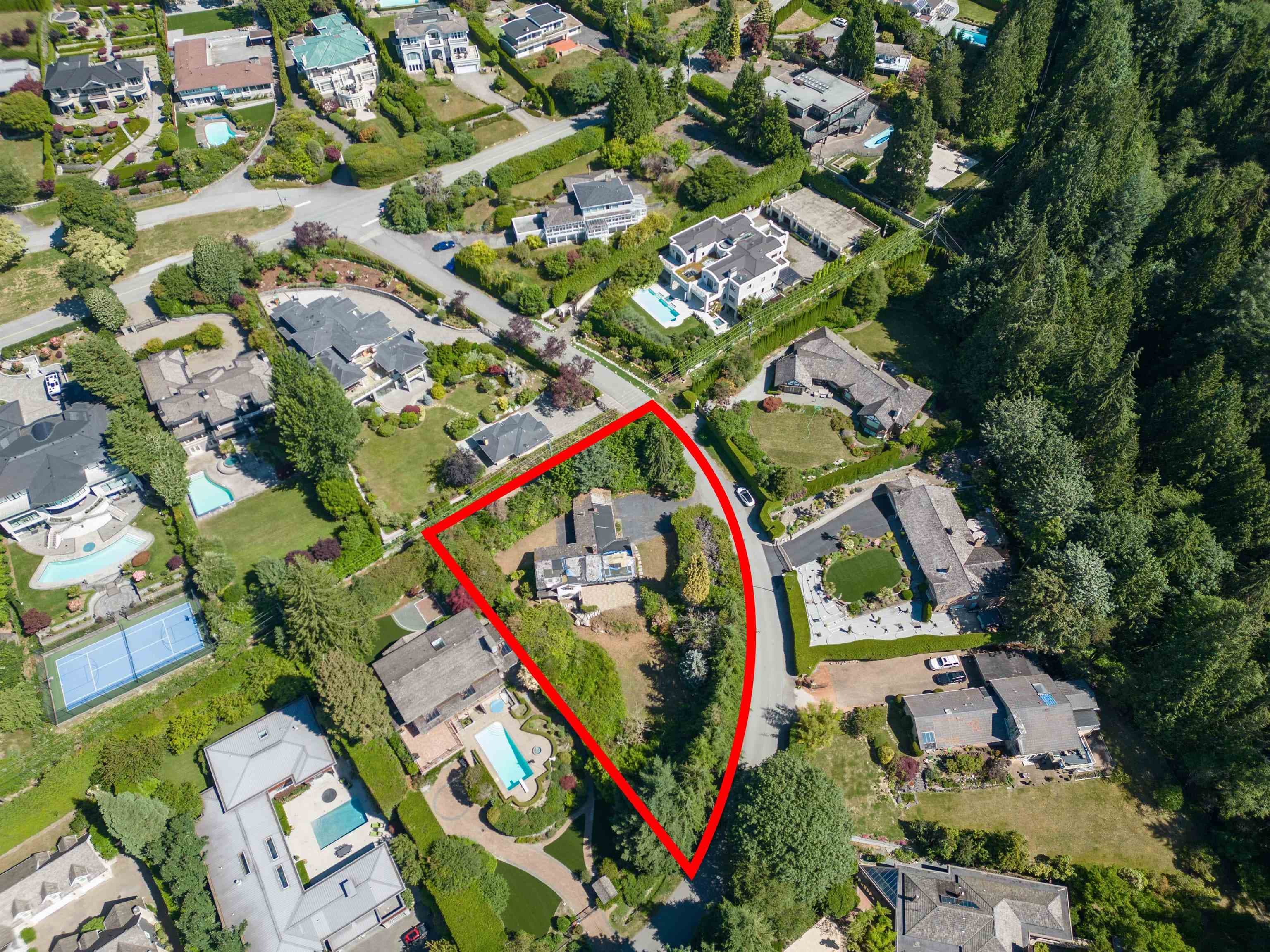 635 Glenmaroon Road, West Vancouver
