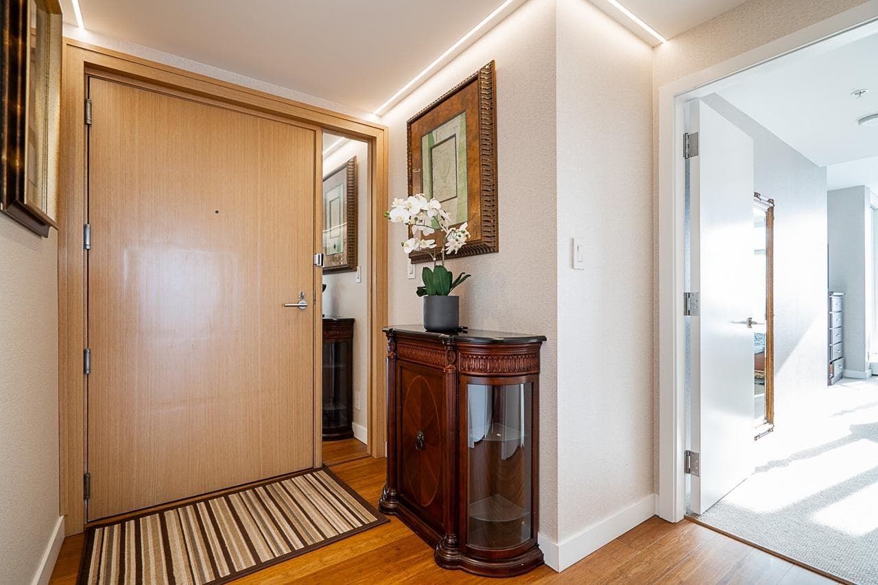 4906 - 777 Richards Street, Vancouver, V7X 1T2 — photo 4