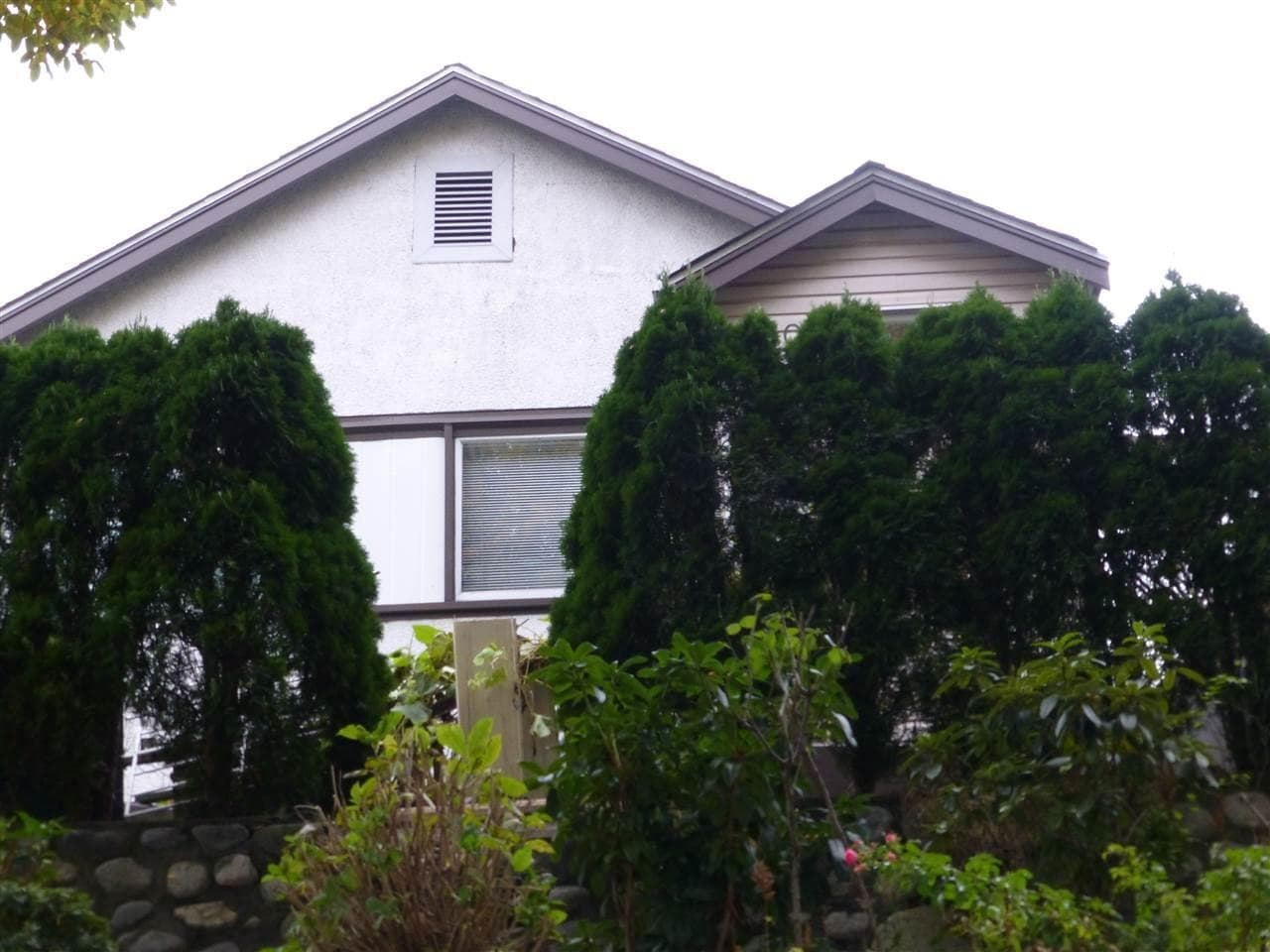 2707 E Broadway, Vancouver, V5M 1Y7 — photo 1