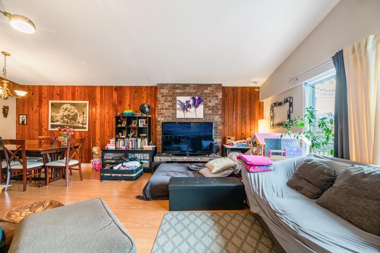 3657 Woodland Drive, Port Coquitlam, V3B 4R5 — photo 5