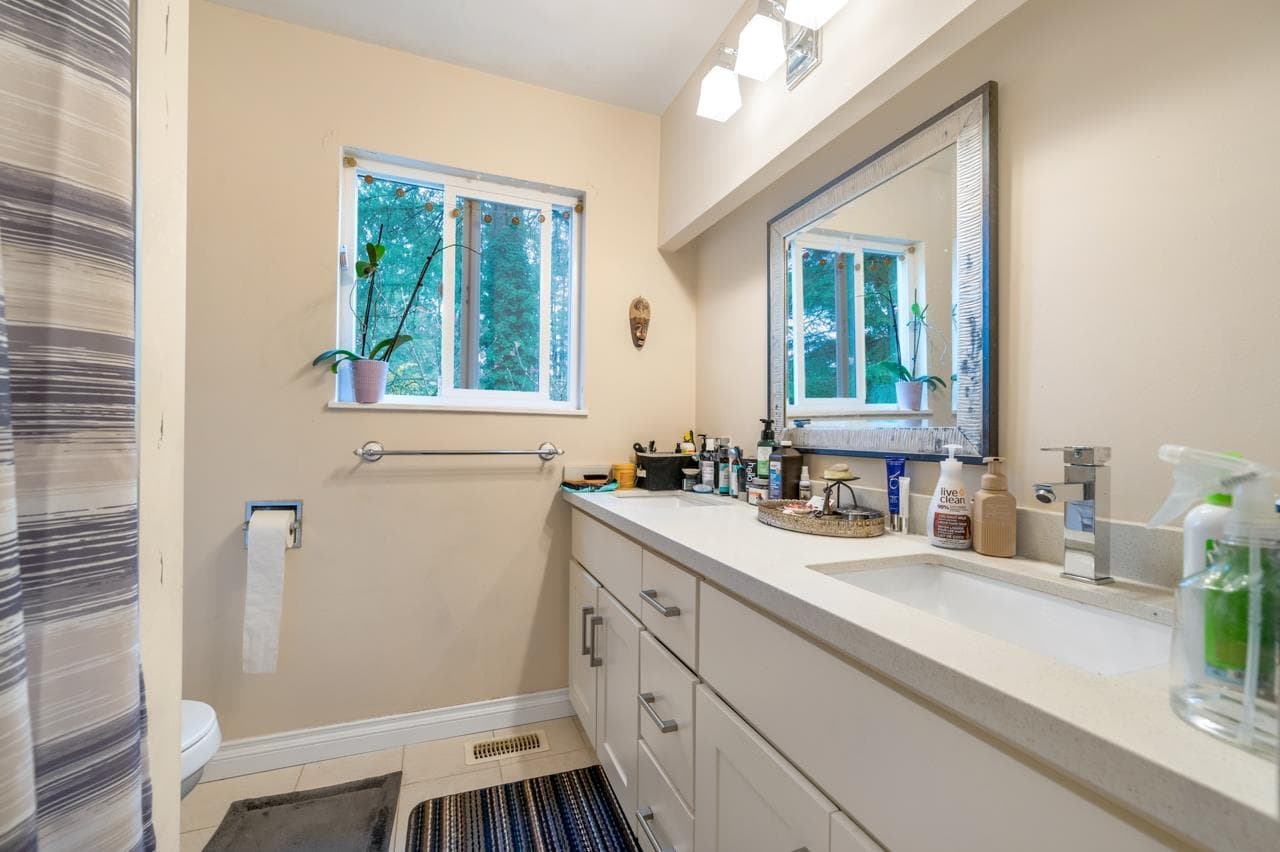 3657 Woodland Drive, Port Coquitlam, V3B 4R5 — photo 4