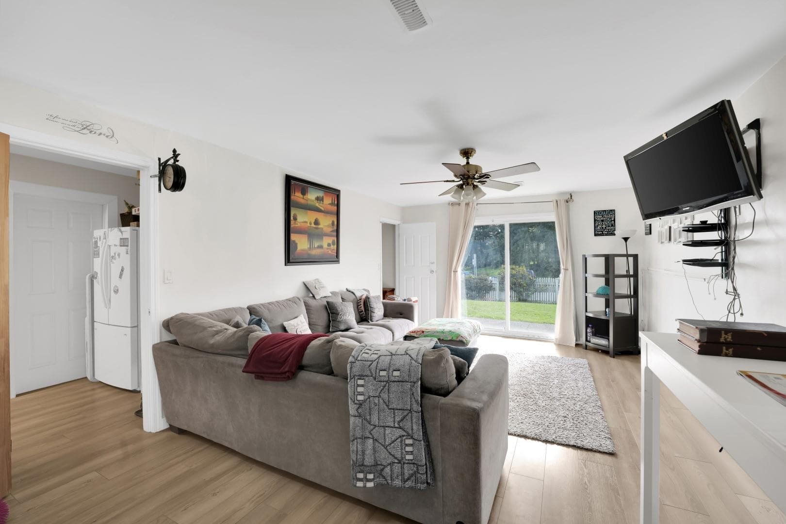 1457 SE Marine Drive, Vancouver, V5P 2R3 — photo 5