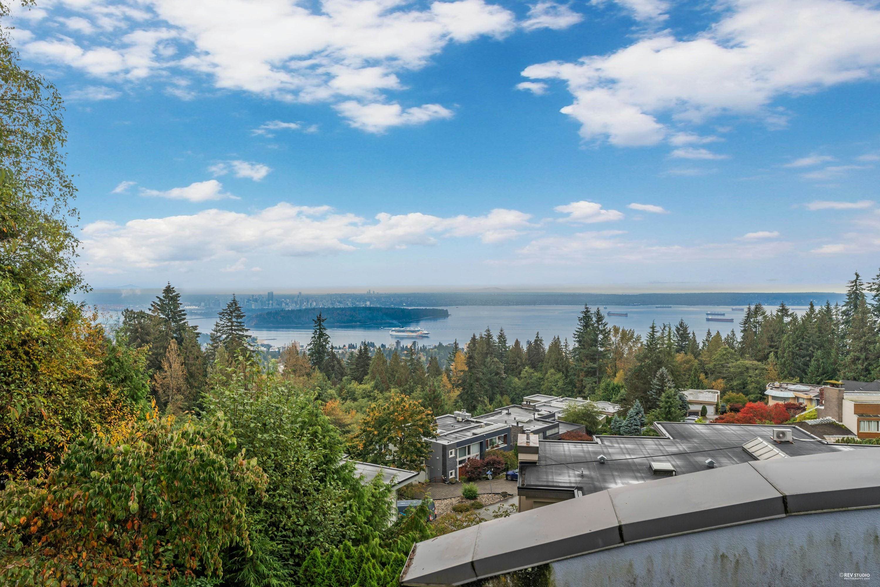 2617 Westhill Way, West Vancouver, V7S 3G9 — photo 2